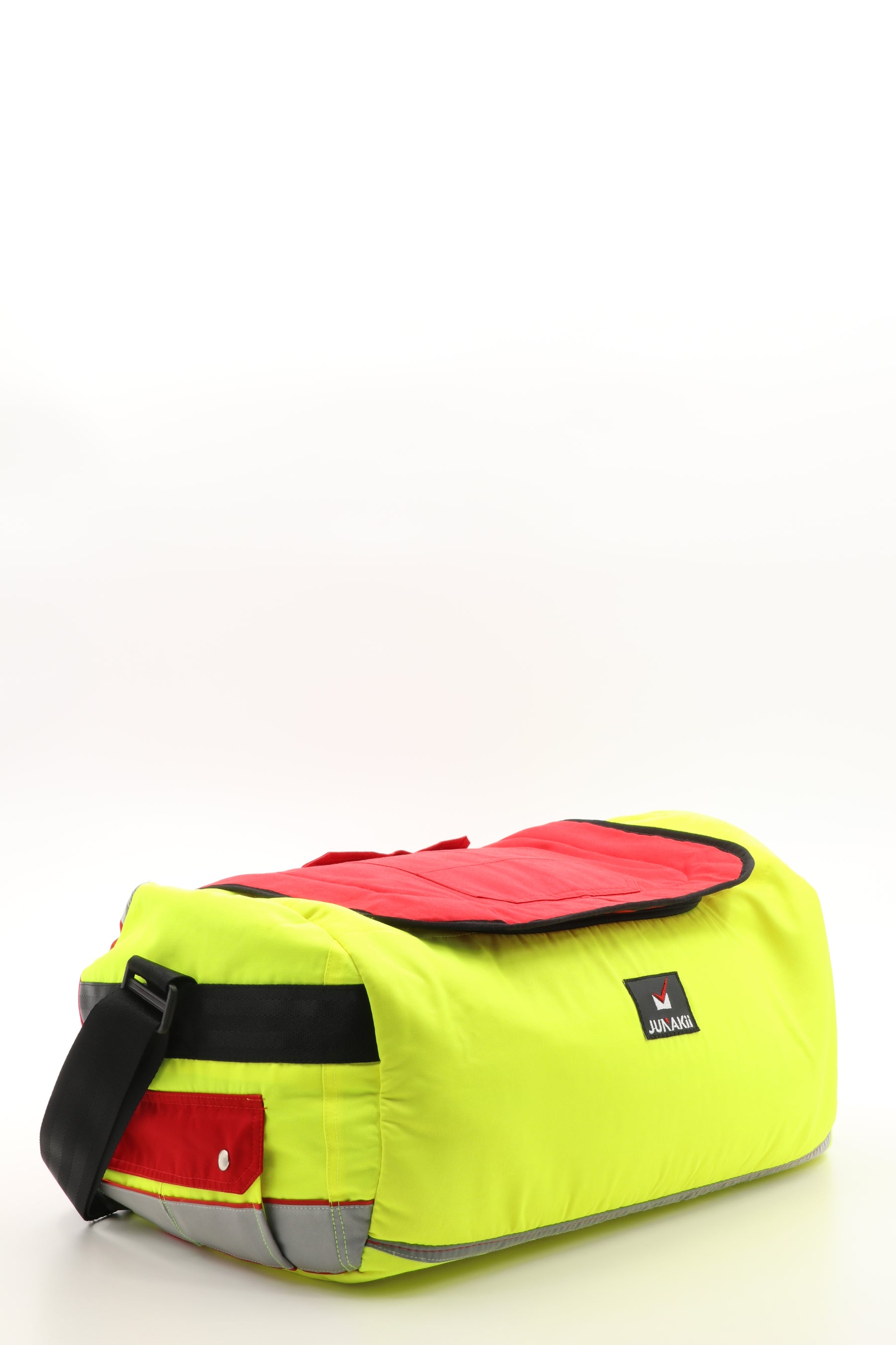 Duffel Bag gelb aus upgecycelter Rettungsdienstkleidung 52x20x31cm
