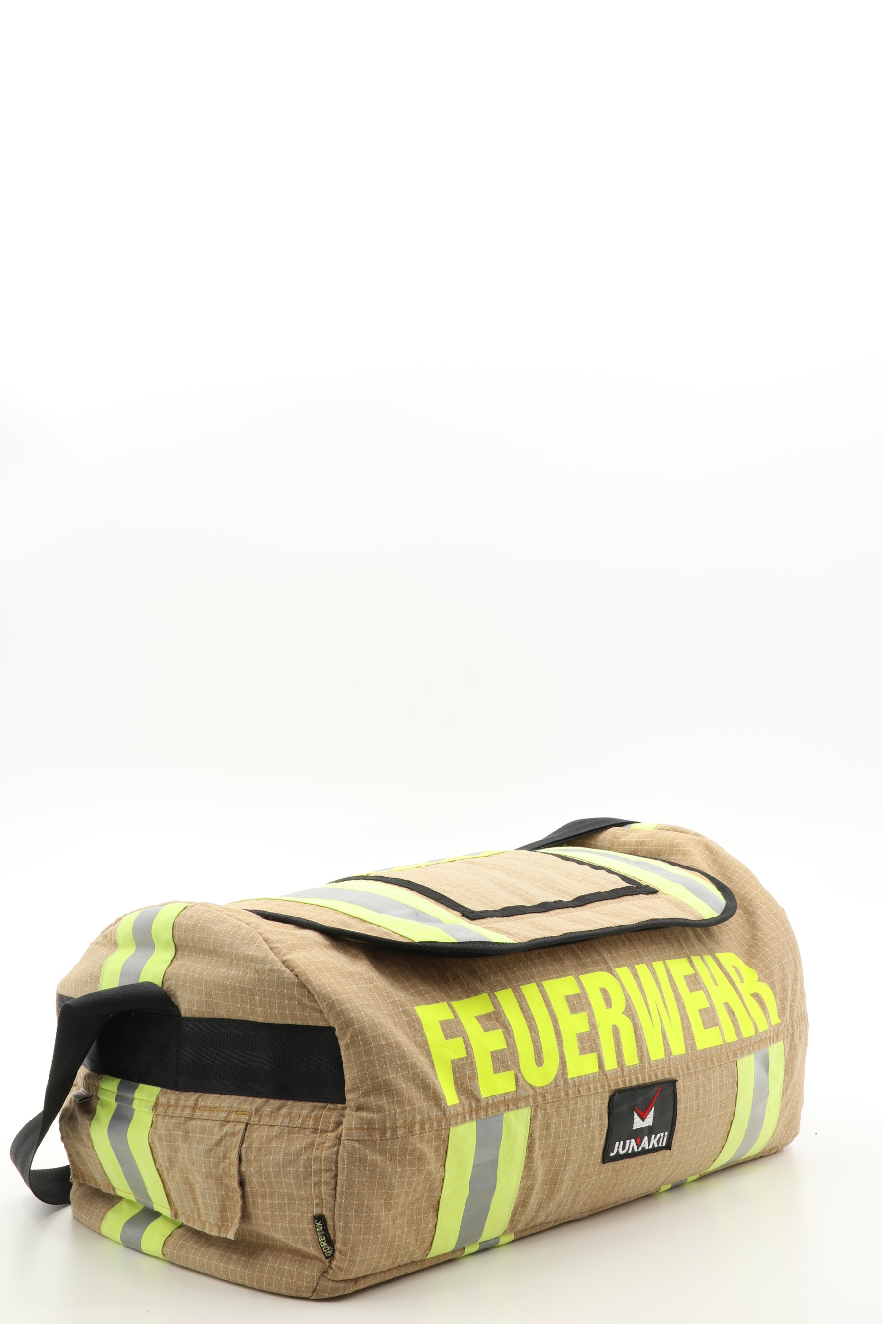 Duffel Bag beige aus upgecycelter Feuerwehrkleidung 52x20x31cm