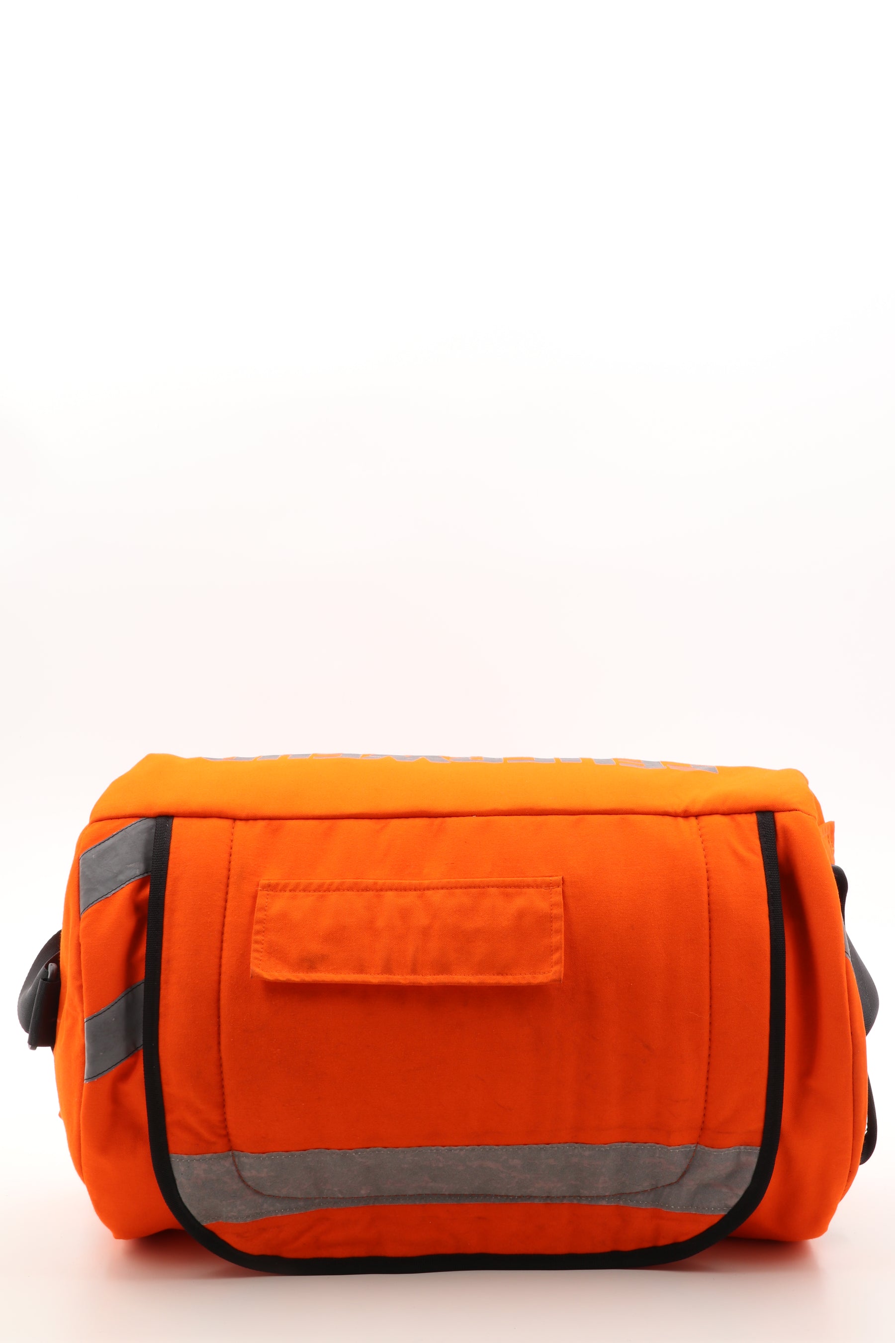 Duffel Bag orange aus upgecycelter Feuerwehrkleidung 52x20x31cm