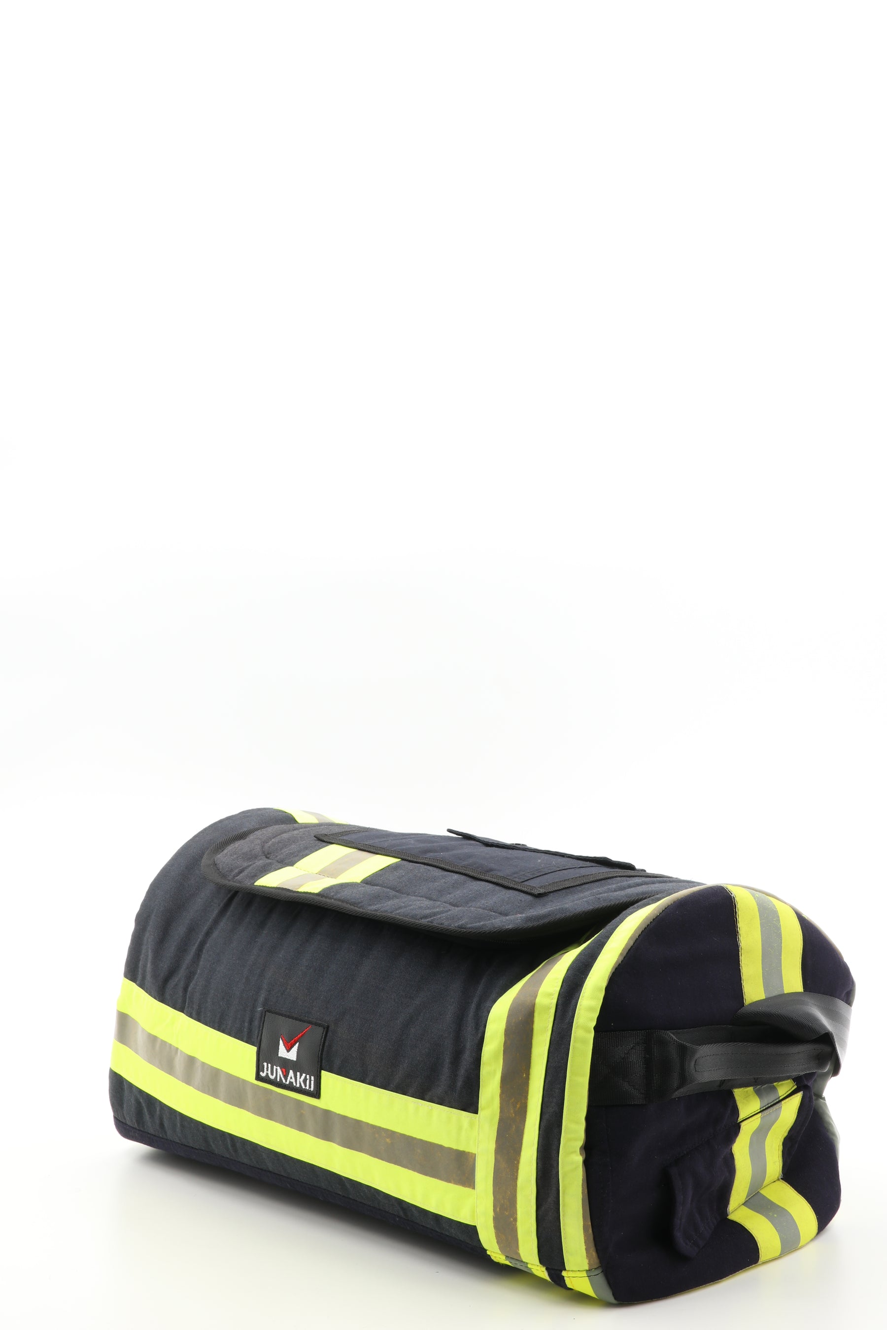 Duffel Bag schwarz gelb aus upgecycelter Feuerwehrkleidung 52x20x31cm