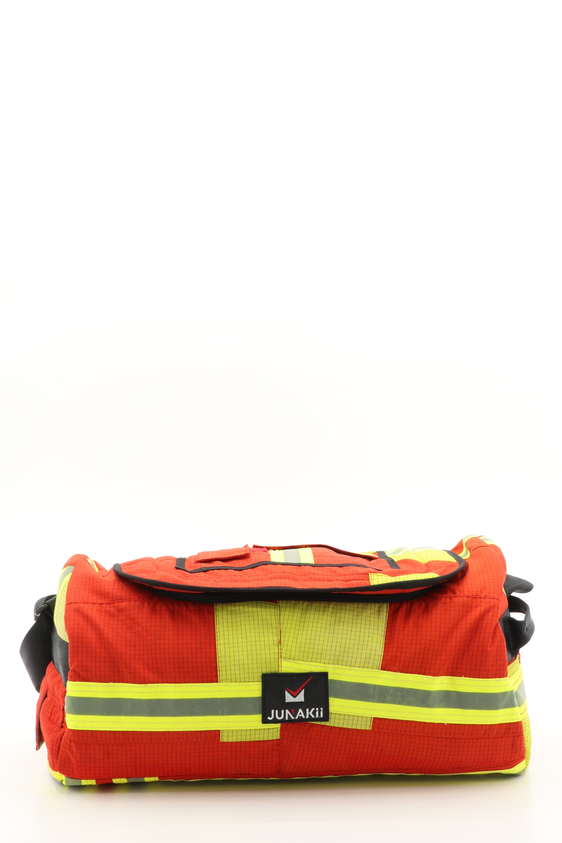 Duffel Bag rot aus upgecycelter Feuerwehrkleidung 52x20x31cm