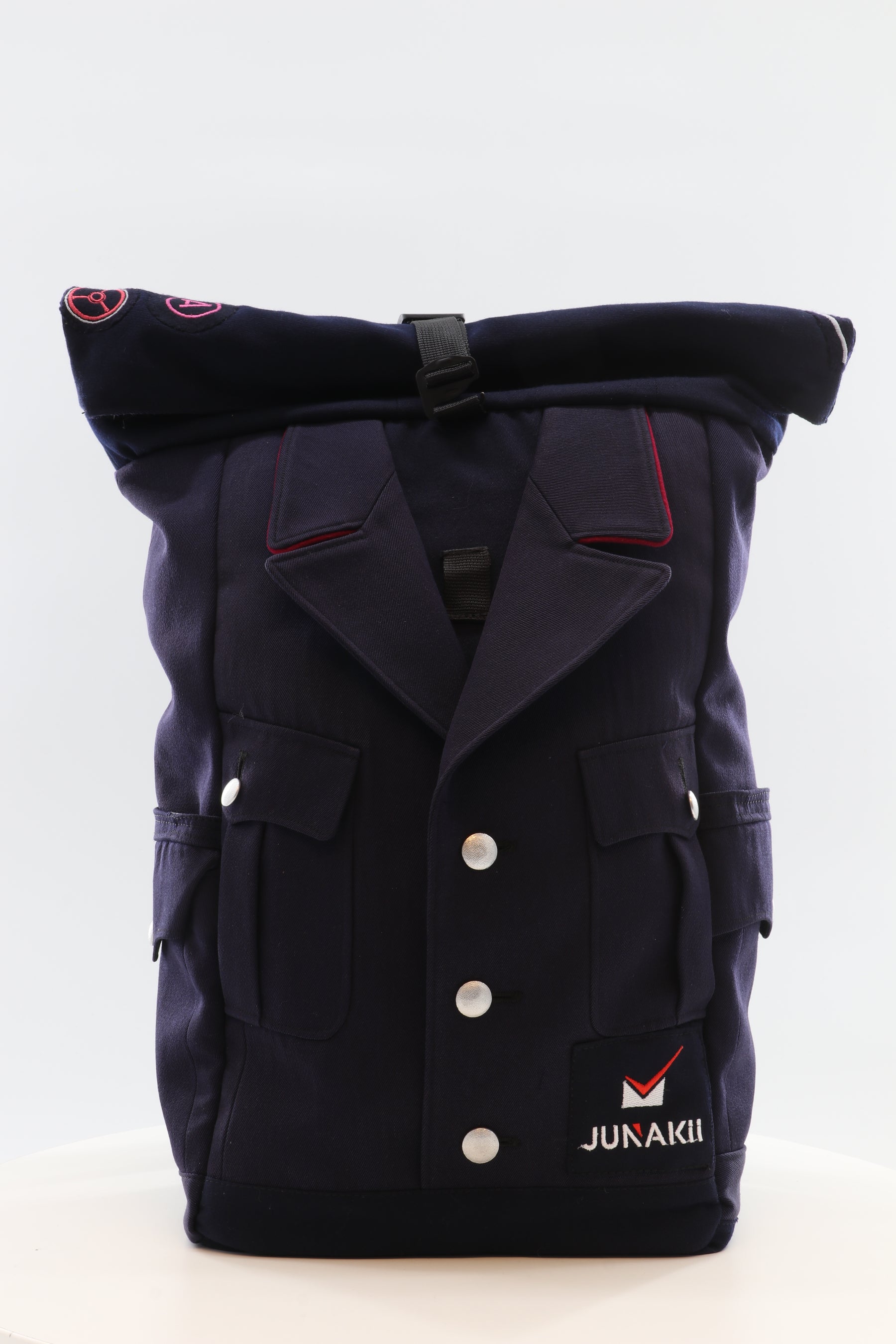 Rolltop Rucksack blau aus upgecyceltem Feuerwehrausgehanzug 63x27x17cm