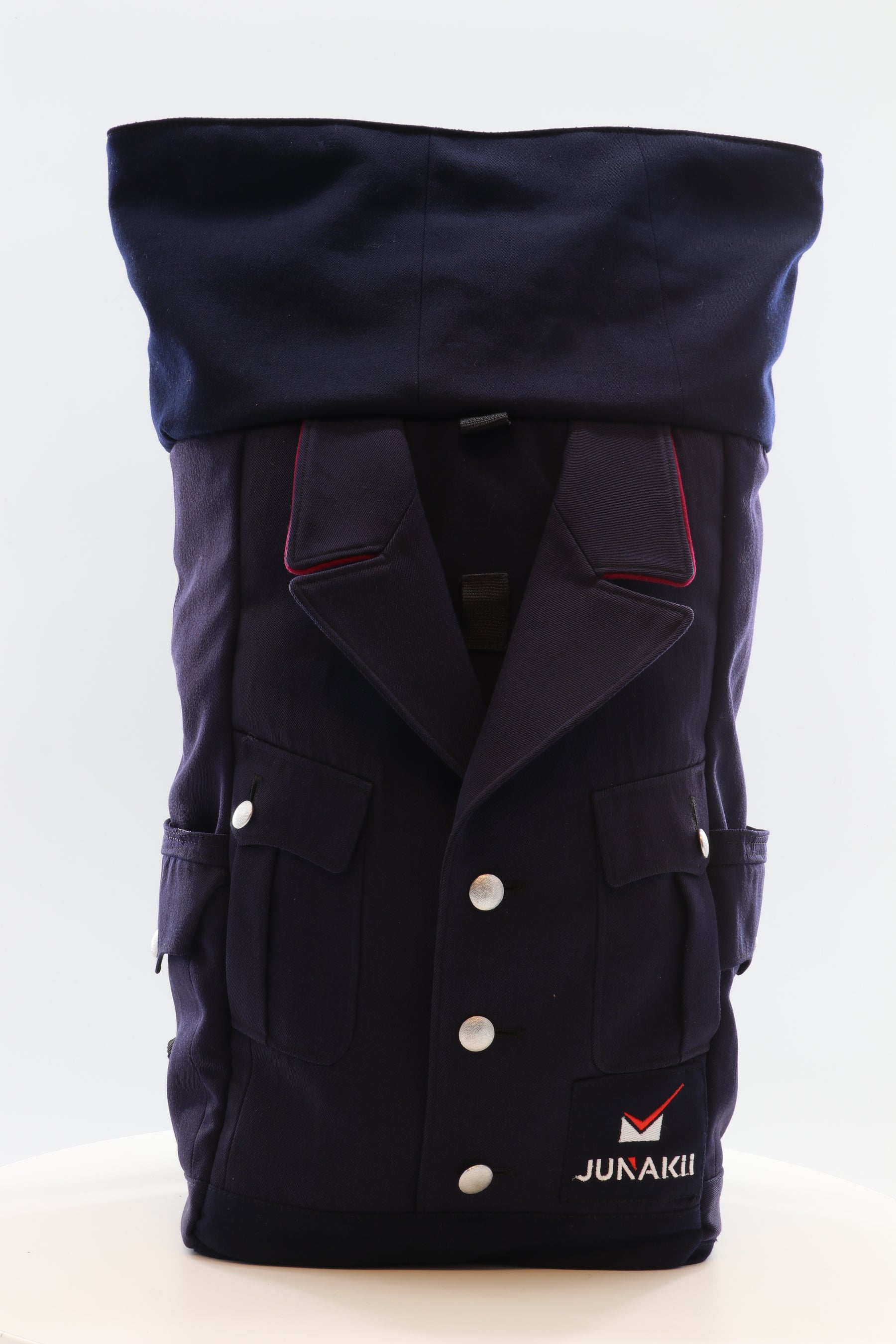 Rolltop Rucksack blau aus upgecyceltem Feuerwehrausgehanzug 63x27x17cm