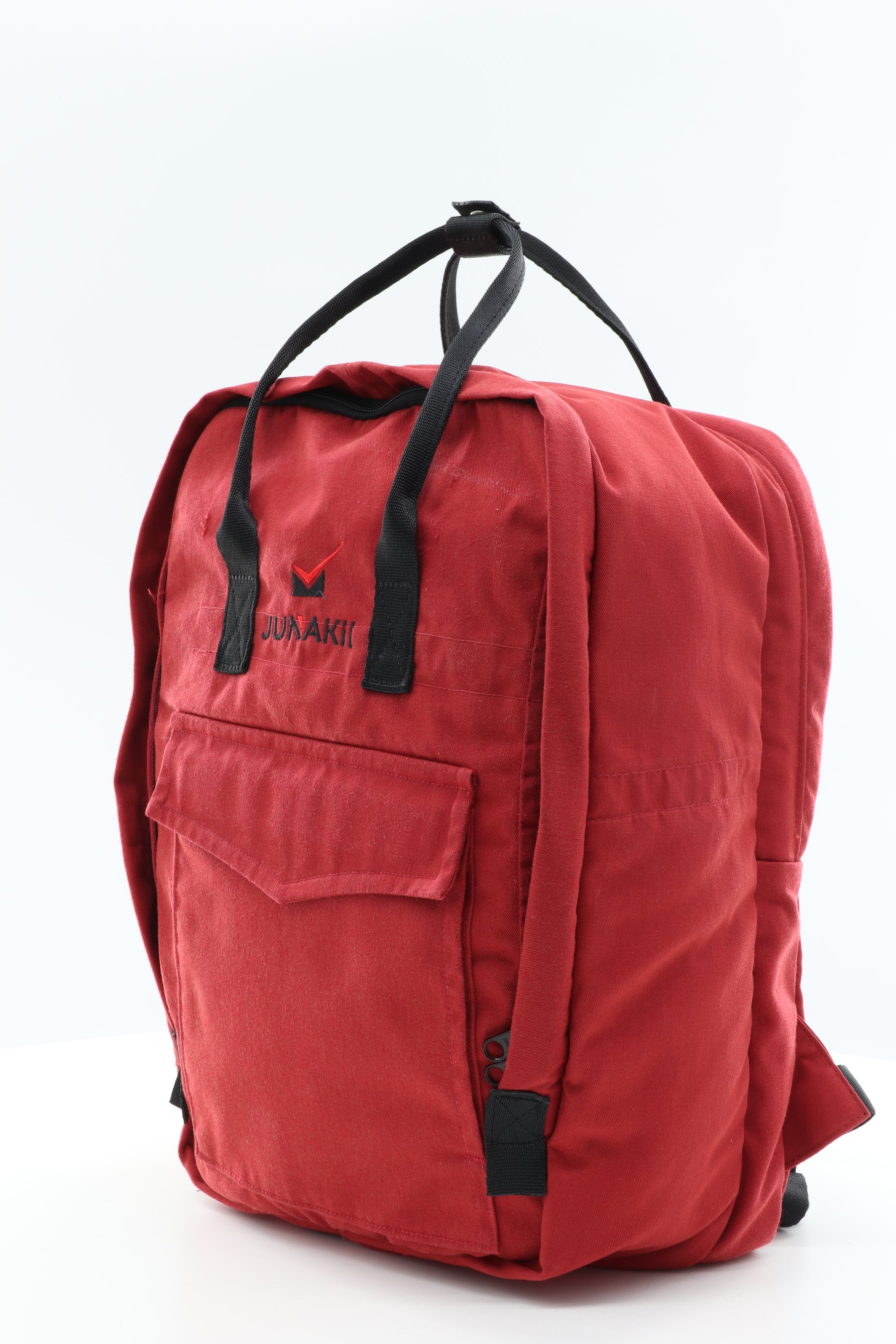Laptop Rucksack rot aus upgecycelter Feuerwehrkleidung 38x27x13cm