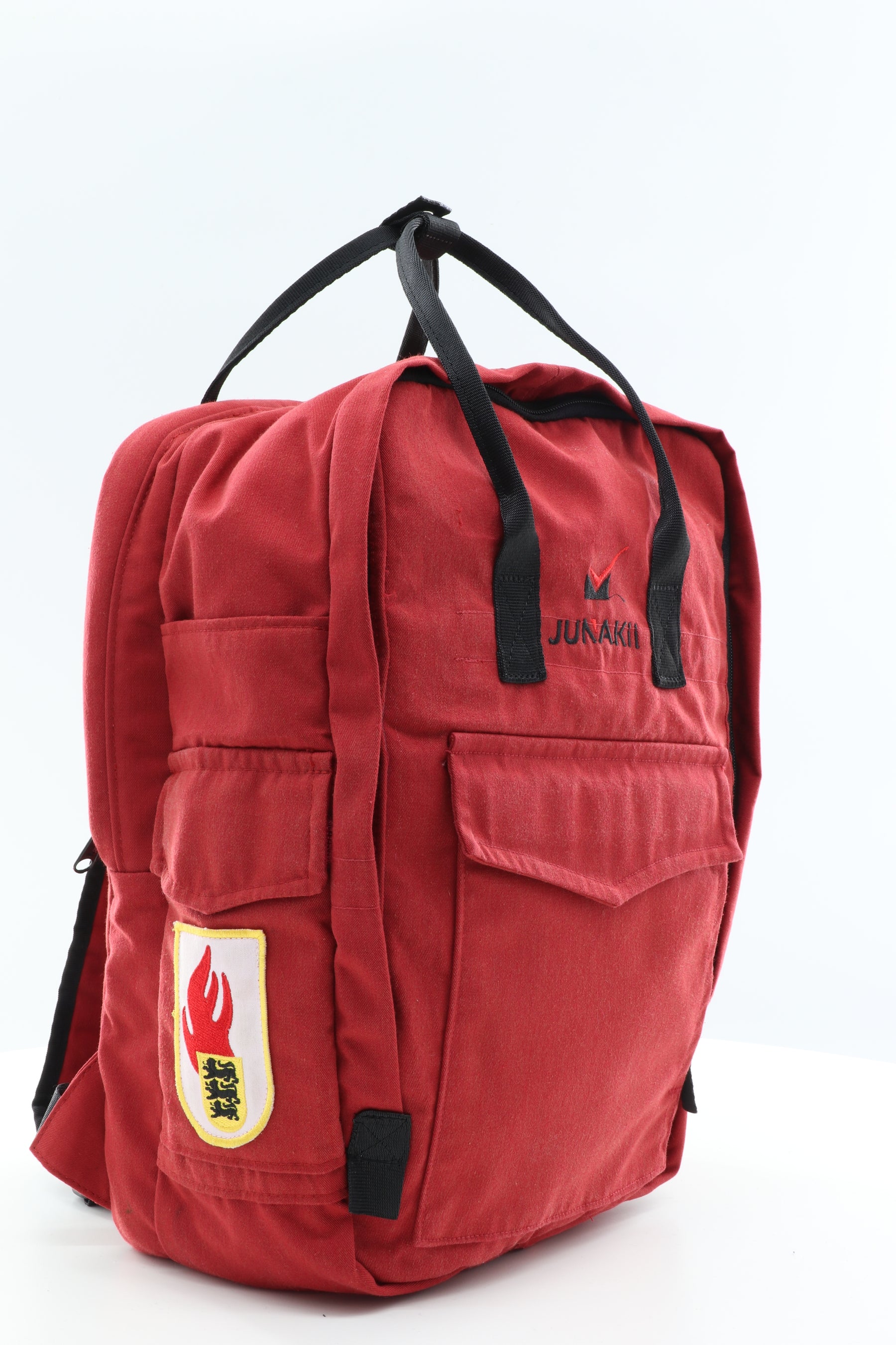 Laptop Rucksack rot aus upgecycelter Feuerwehrkleidung 38x27x13cm