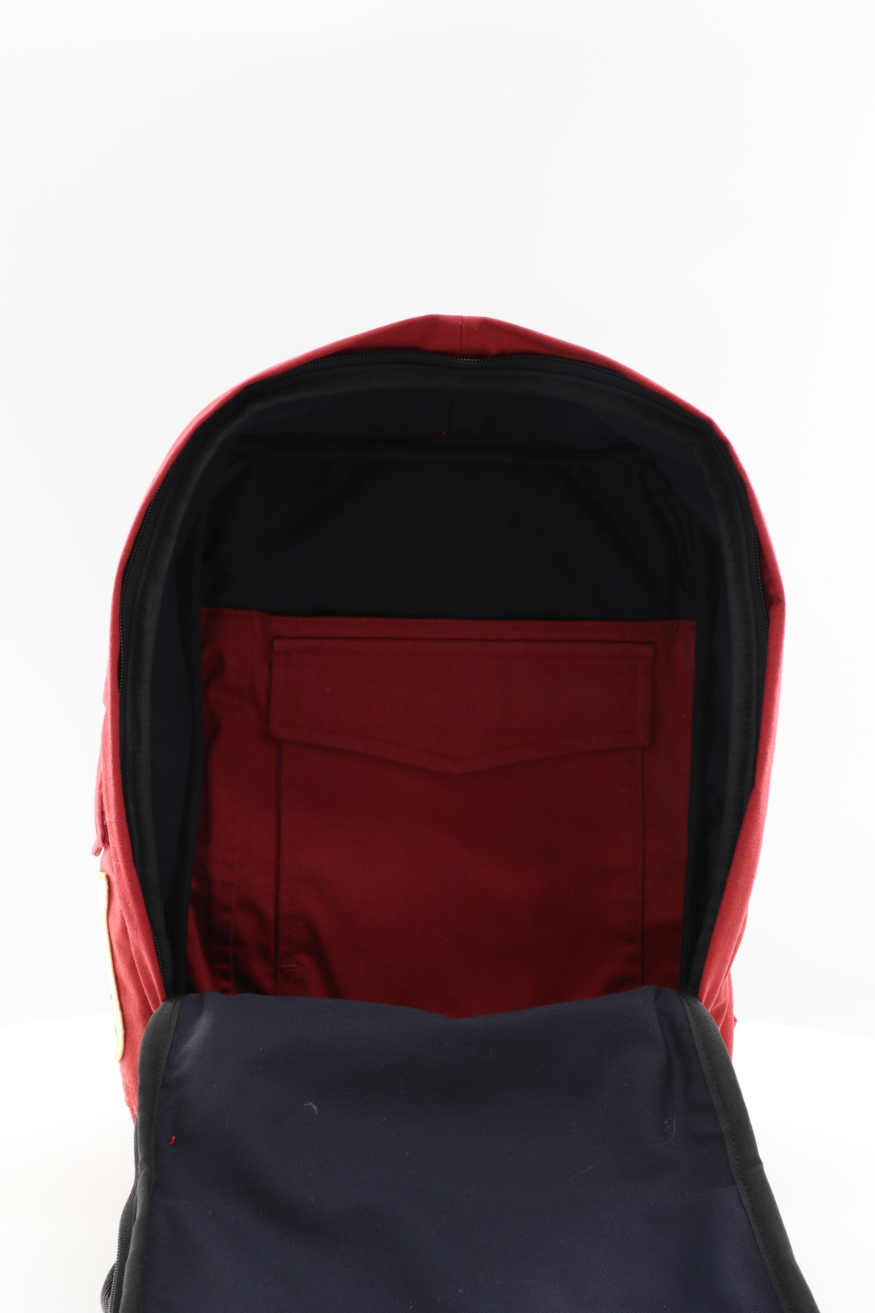 Laptop Rucksack rot aus upgecycelter Feuerwehrkleidung 38x27x13cm