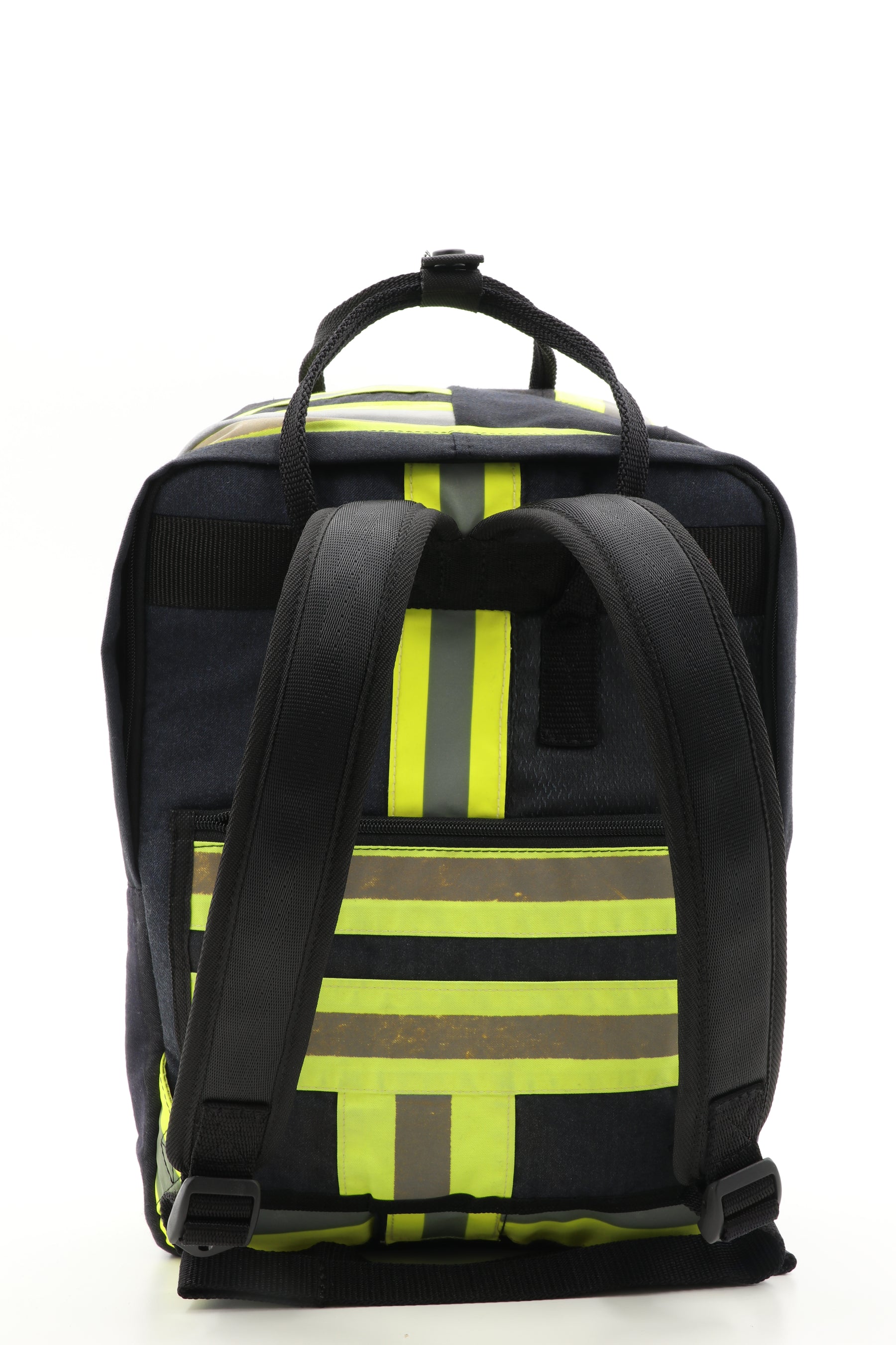 Laptop Rucksack schwarz gelb aus upgecycelter Feuerwehrkleidung 38x27x13cm