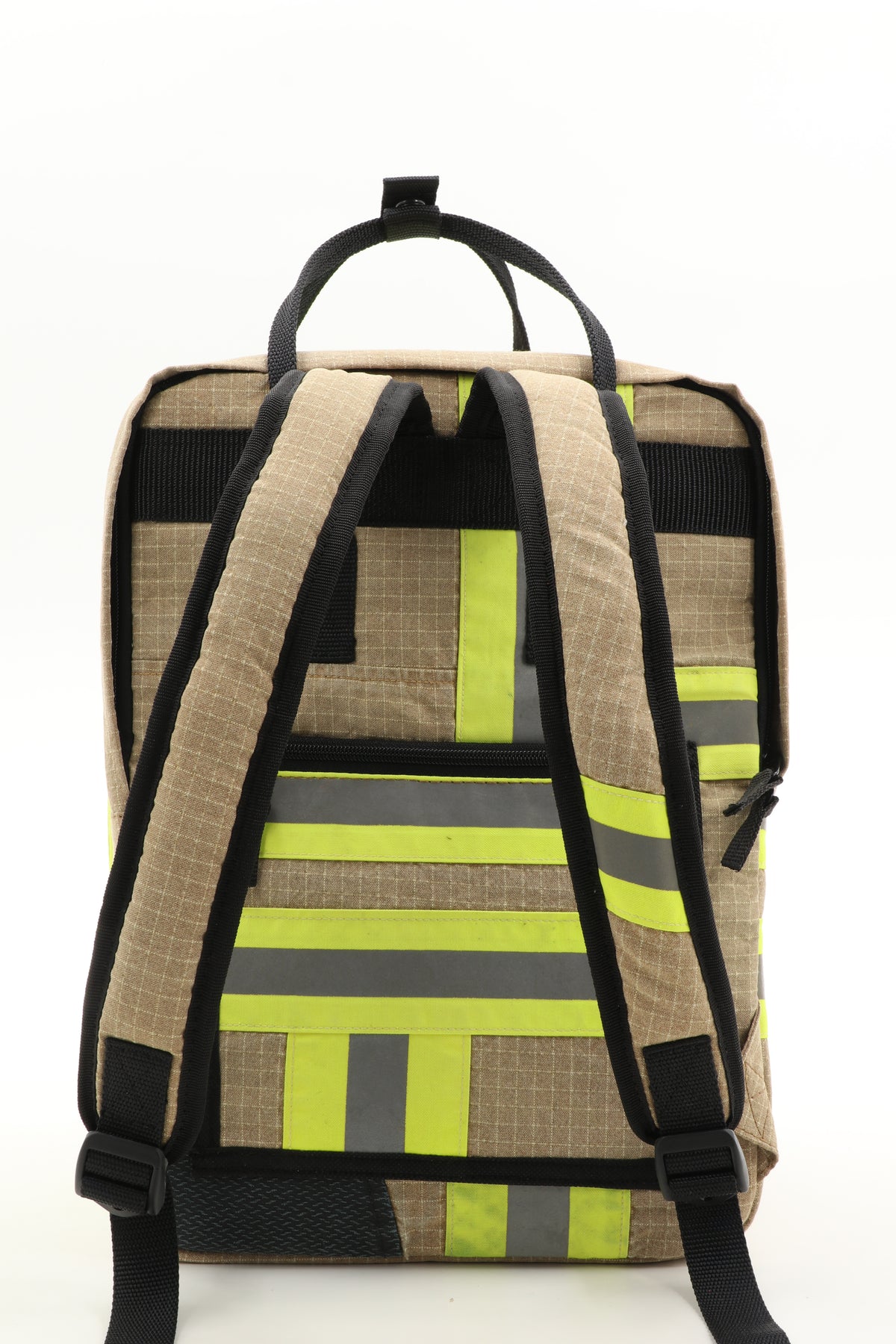 Laptop Rucksack beige aus upgecycelter Feuerwehrkleidung 38x27x13cm