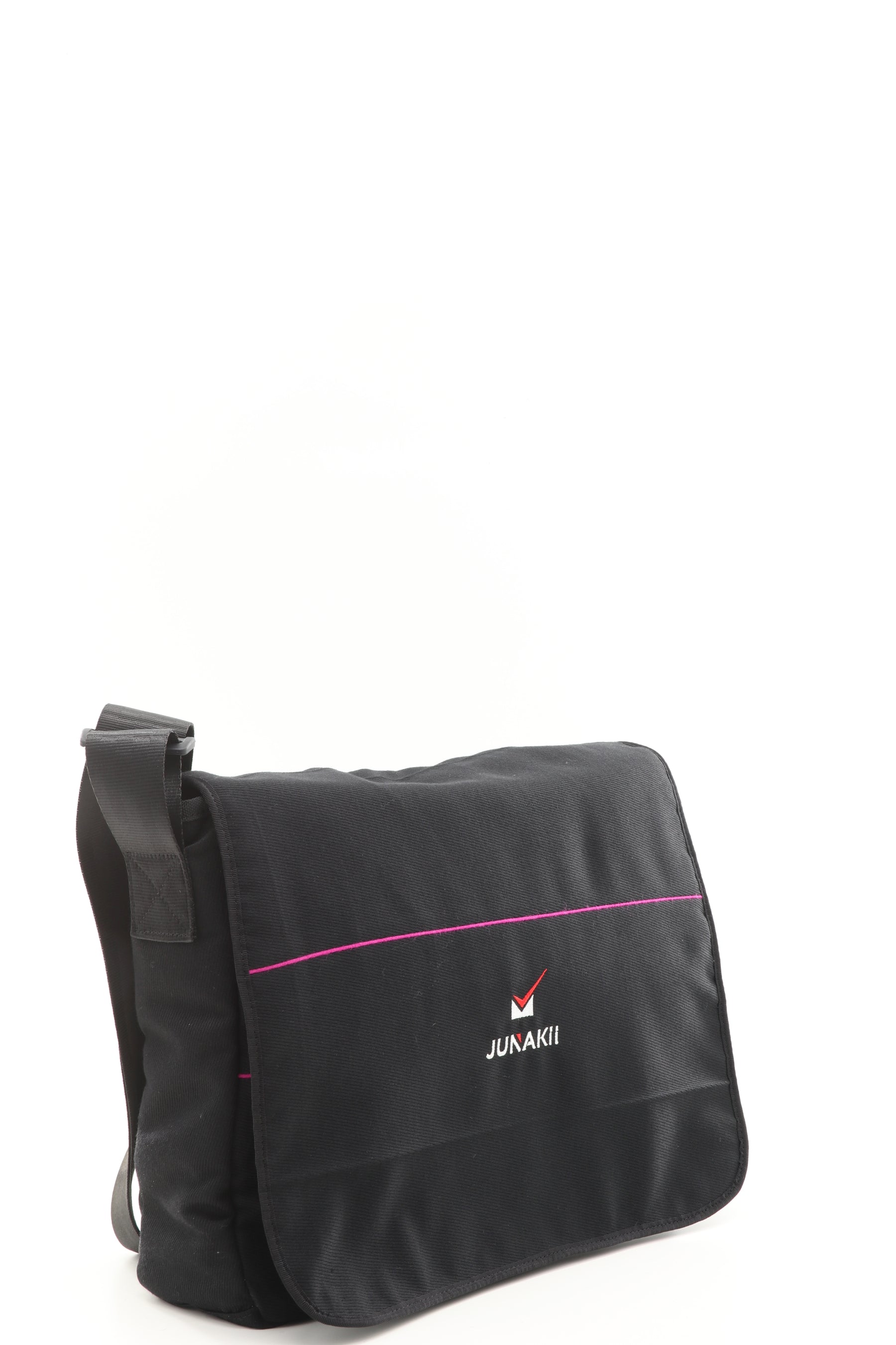 Messenger Tasche schwarz aus upgecyceltem Feuerwehrausgehanzug 38x29x8,5cm