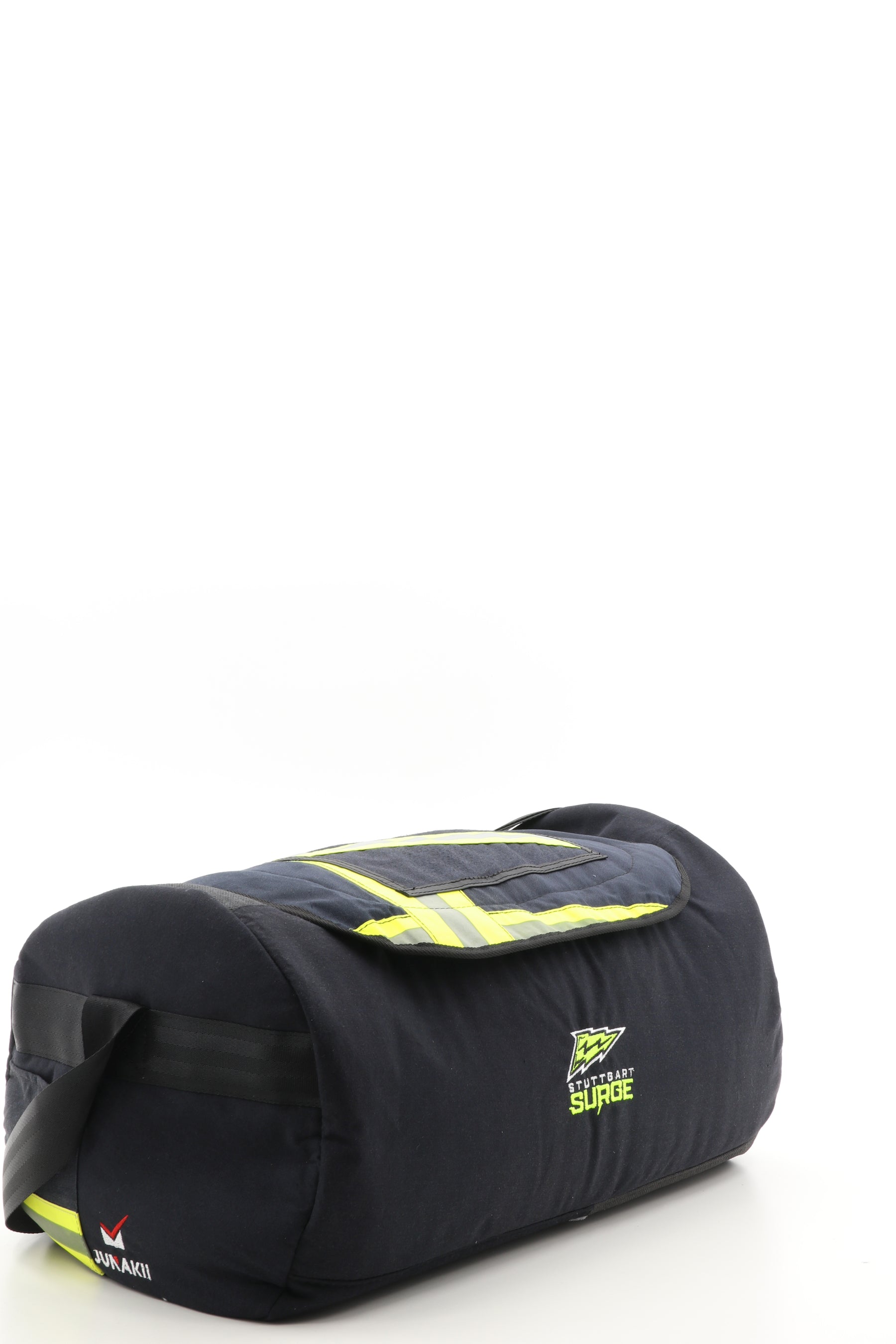 Surge Sporttasche schwarz gelb aus upgecycelter Feuerwehrkleidung 52x20x31cm