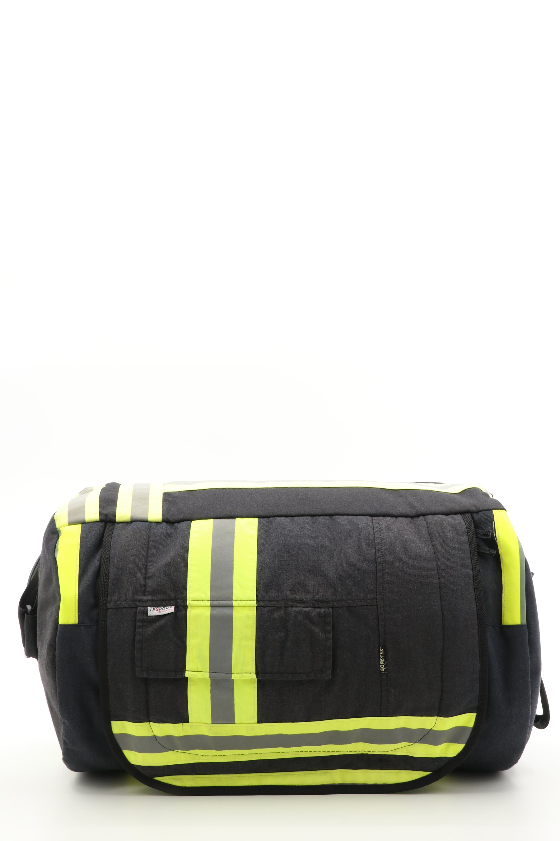 Surge Sporttasche schwarz gelb aus upgecycelter Feuerwehrkleidung 52x20x31cm