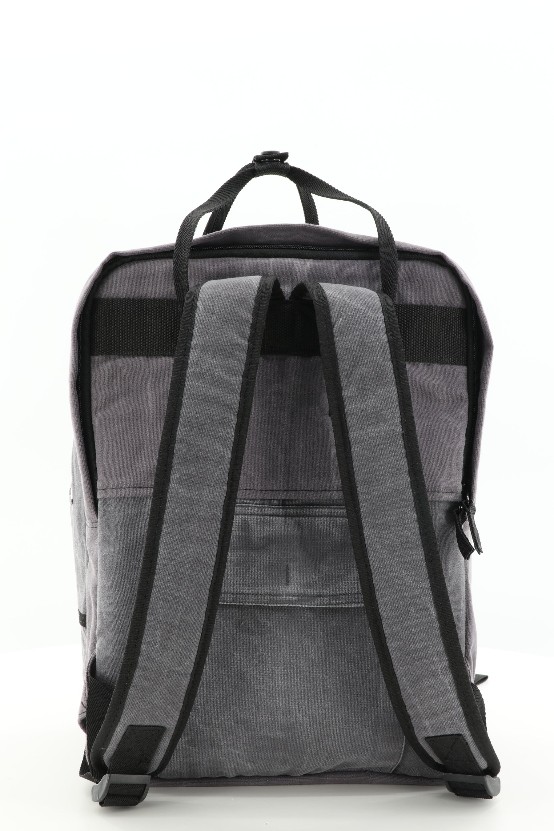 Surge Laptop Rucksack grau aus upgecycelter Rettungsdienstkleidung 38x27x13cm