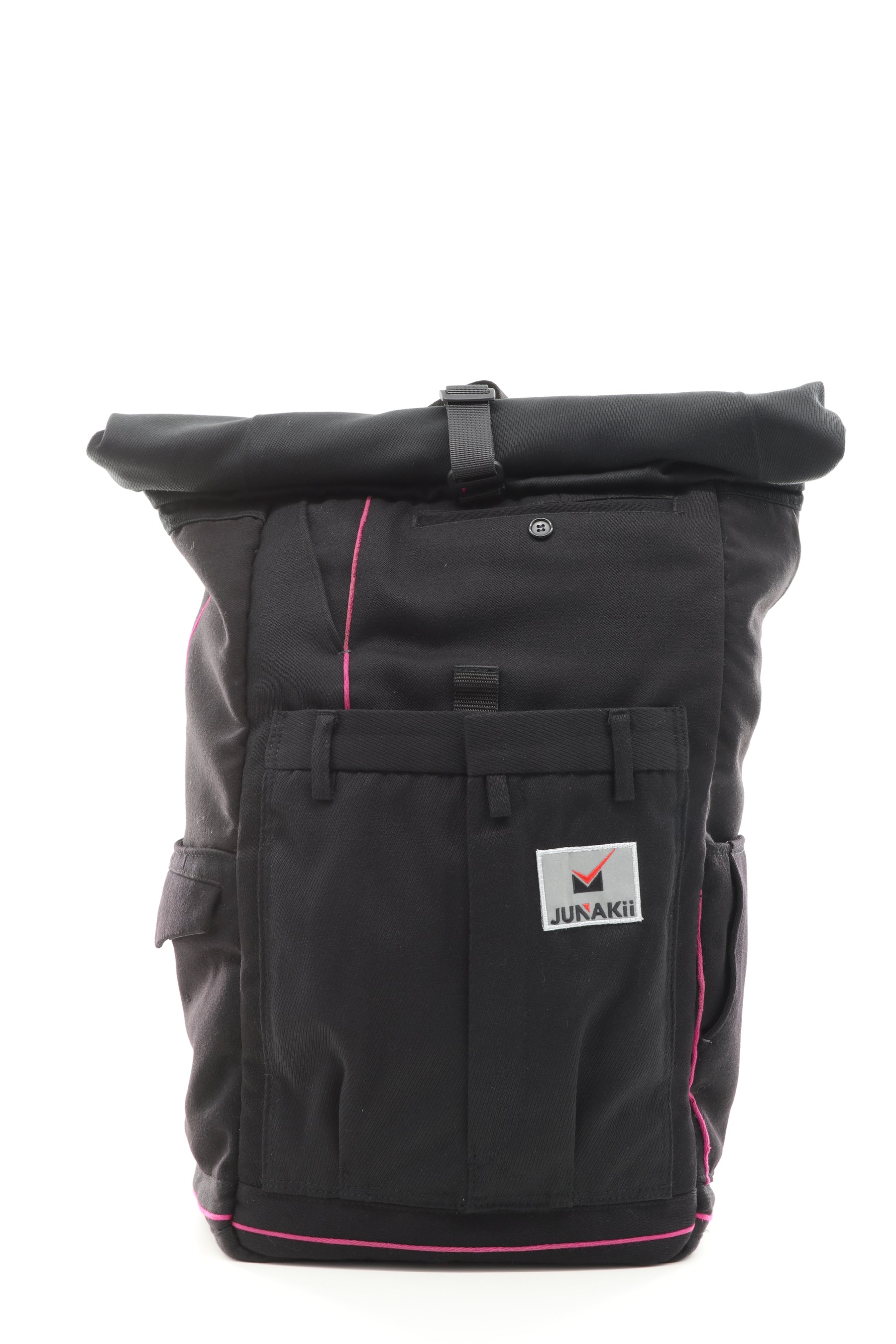 Rolltop Rucksack schwarz aus upgecyceltem Feuerwehrausgehanzug 63x27x17cm