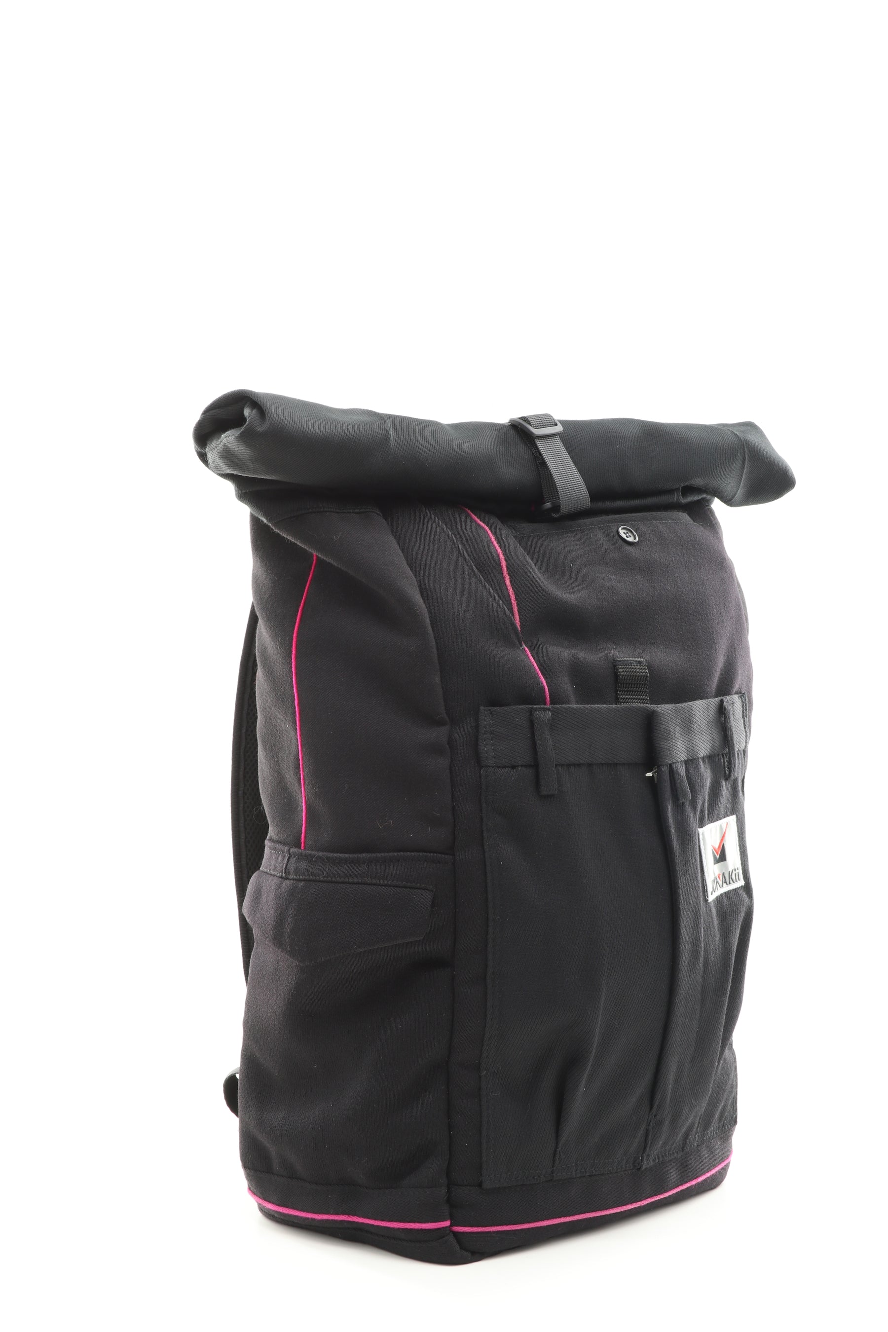 Rolltop Rucksack schwarz aus upgecyceltem Feuerwehrausgehanzug 63x27x17cm