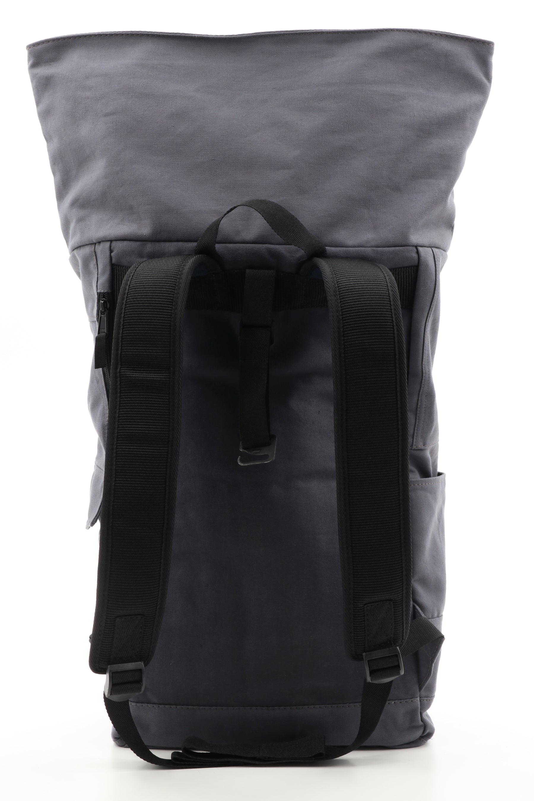 Rolltop Rucksack grau aus upgecycelter Rettungsdienstkleidung 63x27x17cm