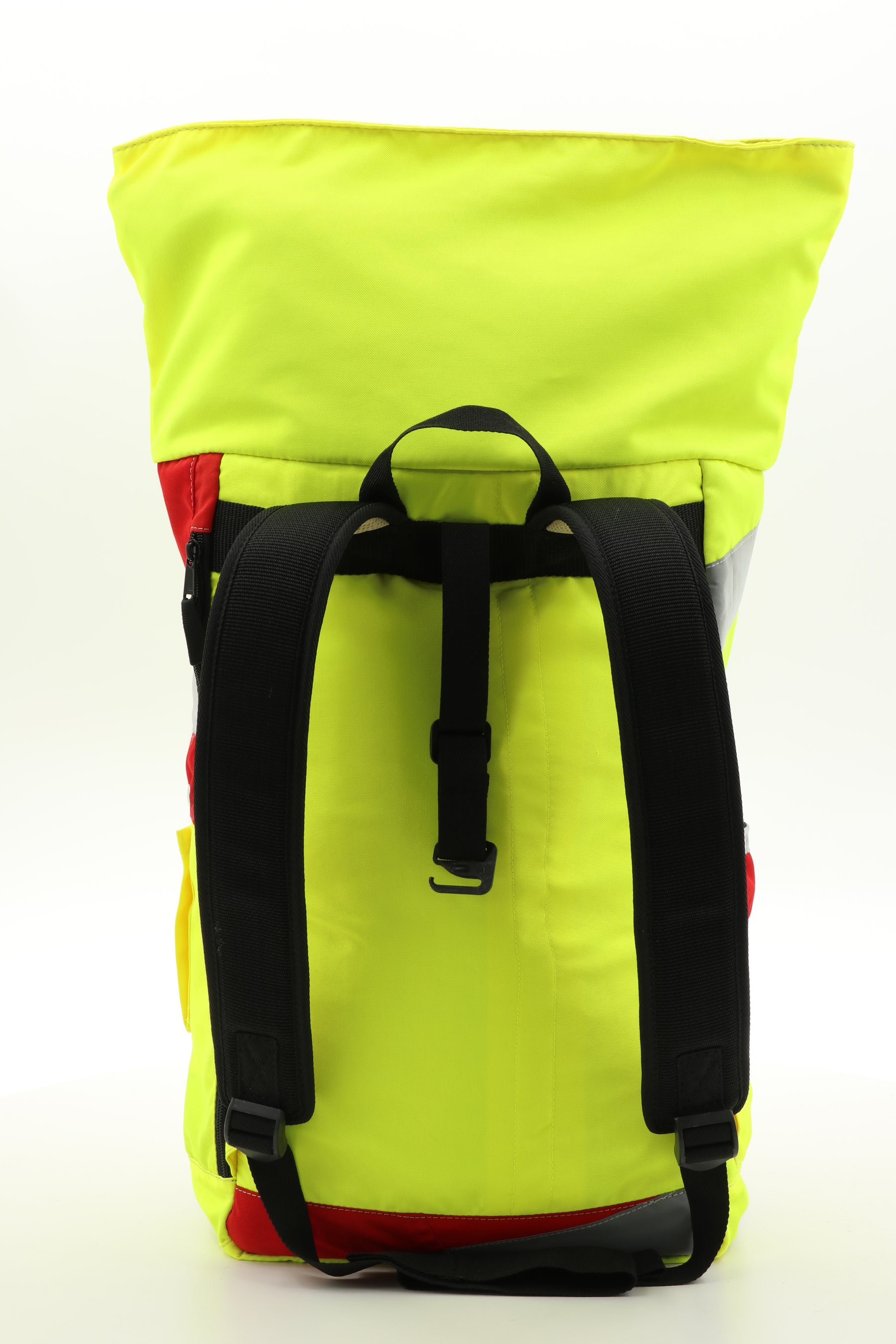 Rolltop Rucksack gelb aus upgecycelter Rettungsdienstkleidung 63x27x17cm