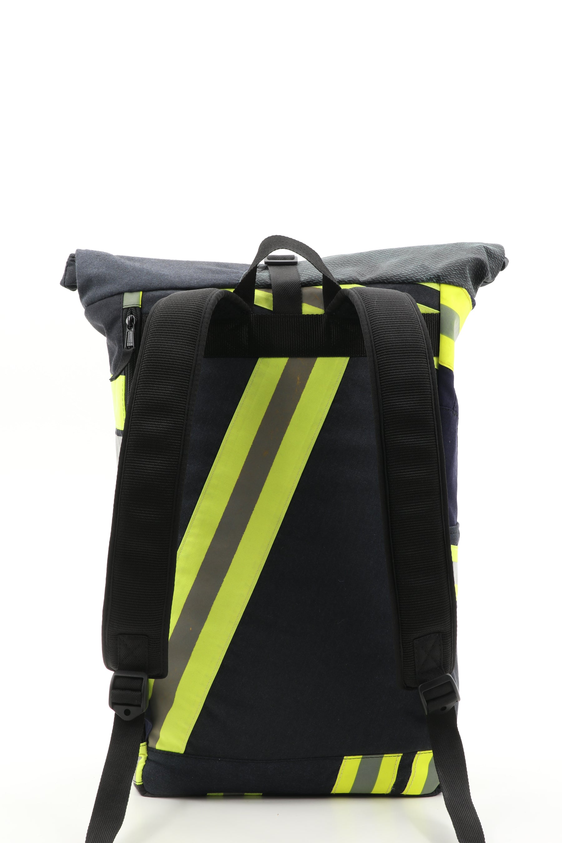 Rolltop Rucksack schwarz gelb aus upgecycelter Feuerwehrkleidung 63x27x17cm