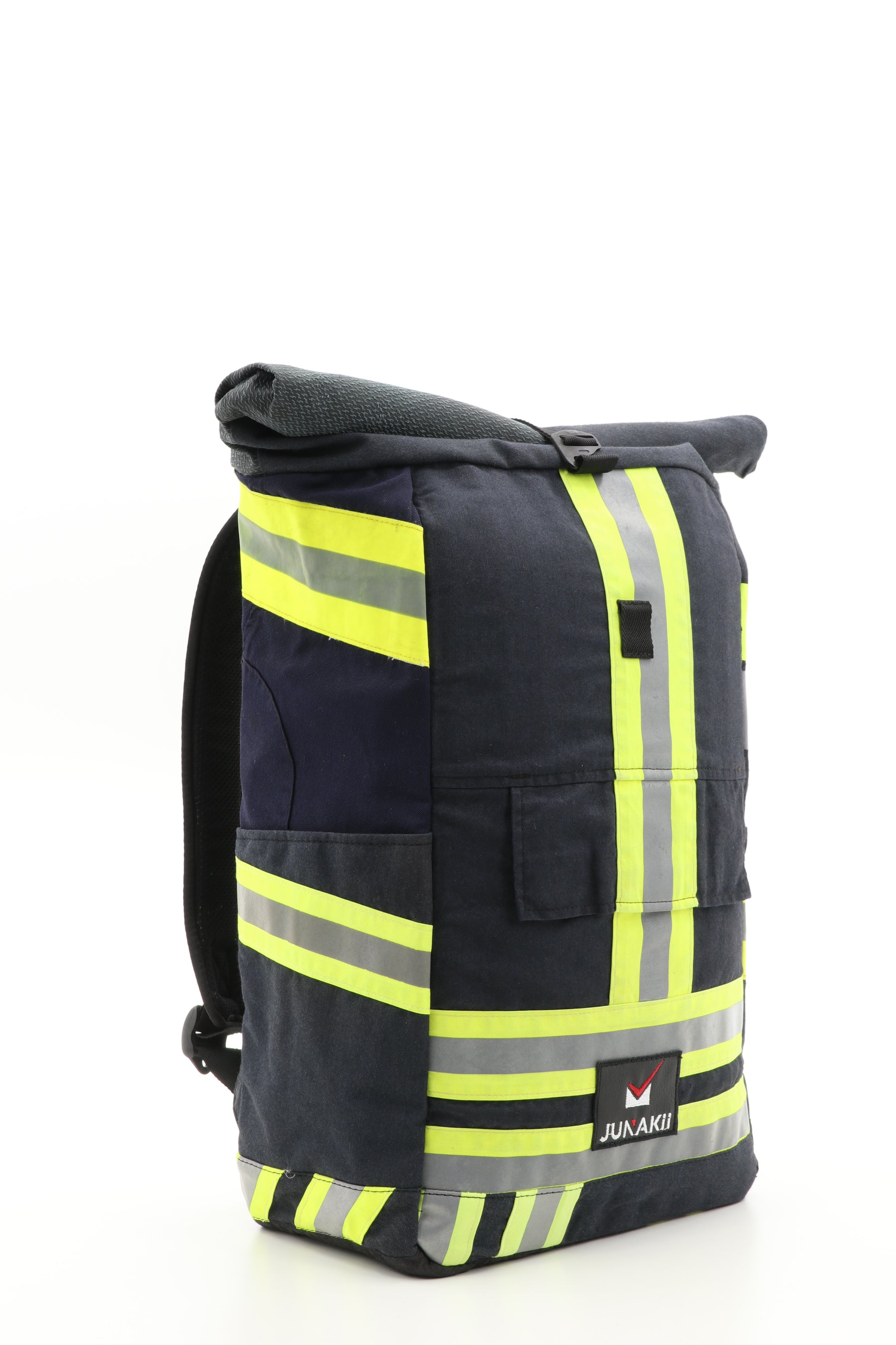 Rolltop Rucksack schwarz gelb aus upgecycelter Feuerwehrkleidung 63x27x17cm