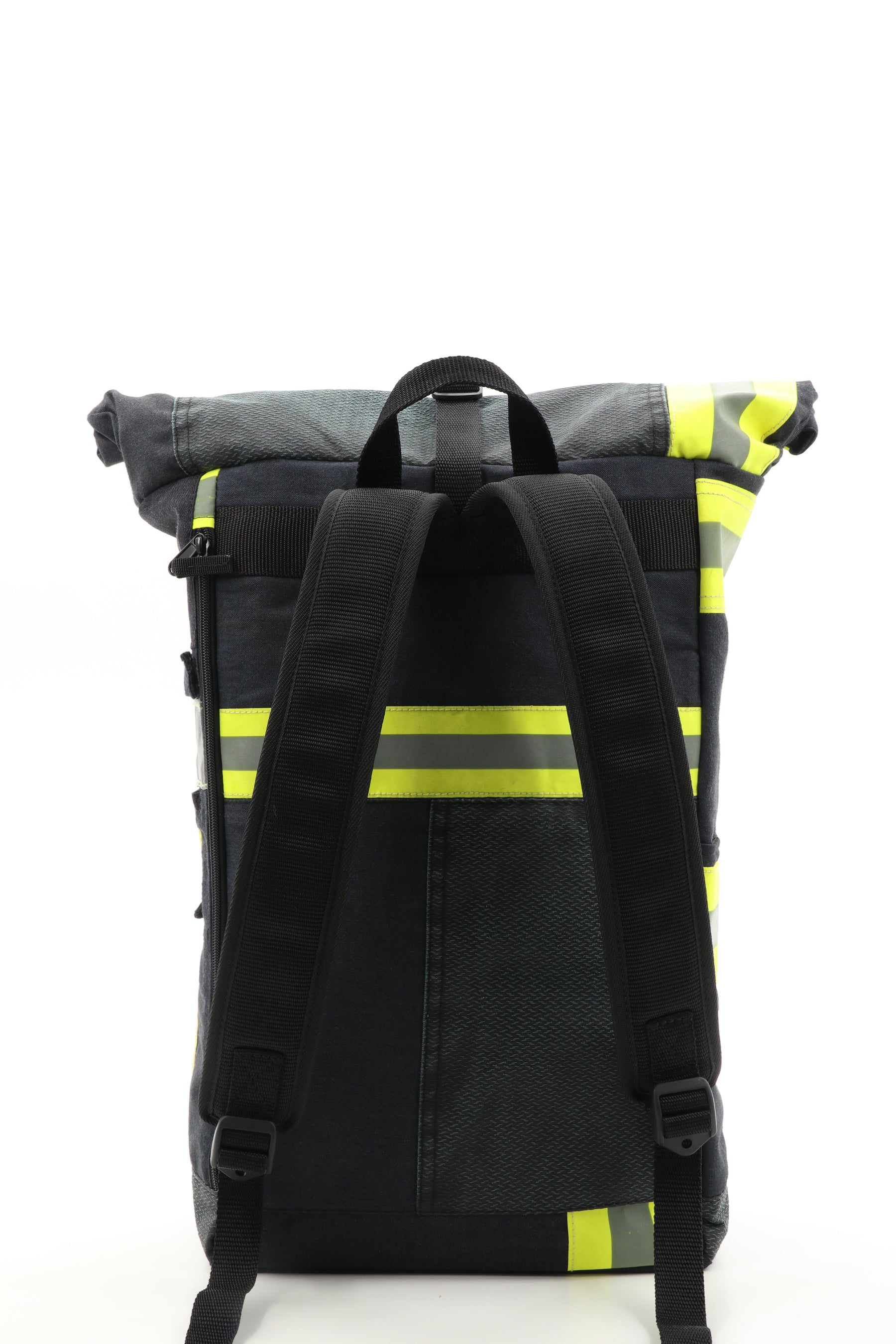 Rolltop Rucksack schwarz gelb aus upgecycelter Feuerwehrkleidung 63x27x17cm