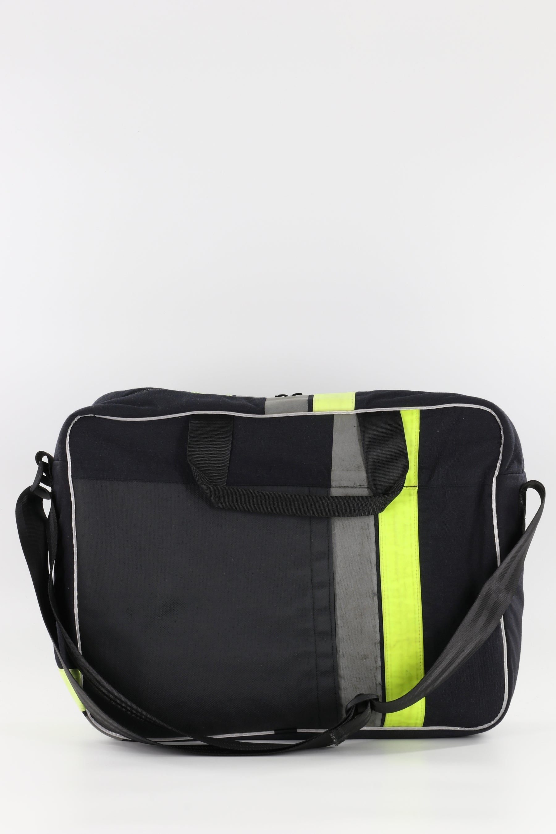 Laptoptasche schwarz gelb aus upgecycelter Feuerwehrkleidung 39x30x10cm