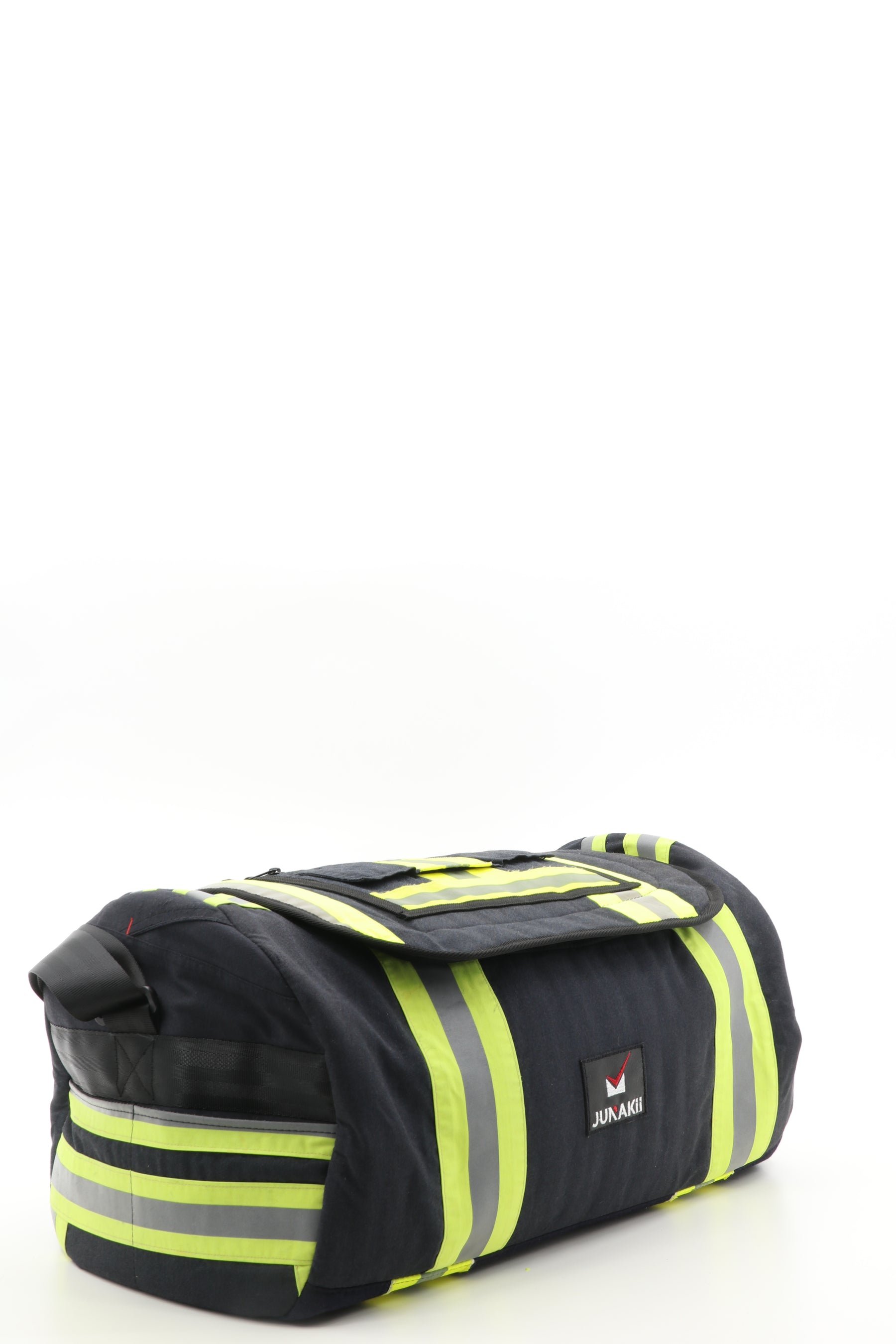 Duffel Bag schwarz gelb aus upgecycelter Feuerwehrkleidung 52x20x31cm