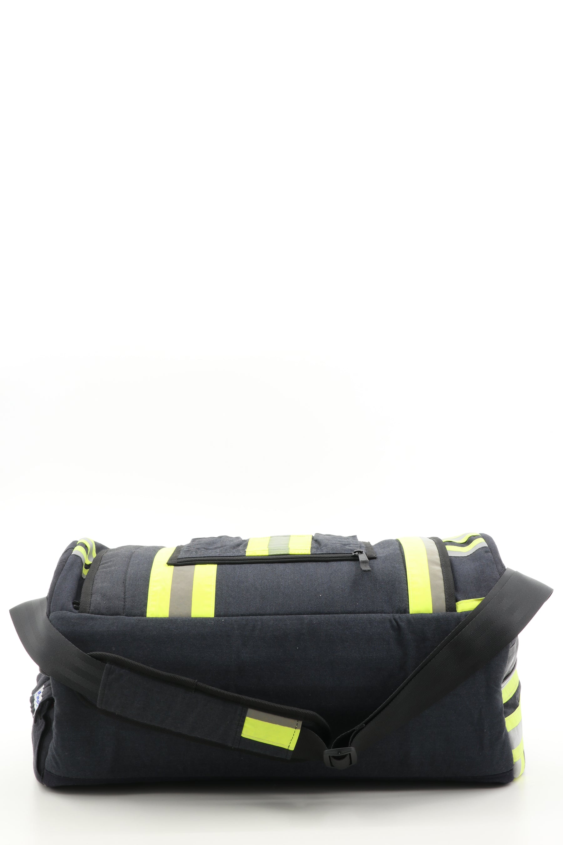 Duffel Bag schwarz gelb aus upgecycelter Feuerwehrkleidung 52x20x31cm