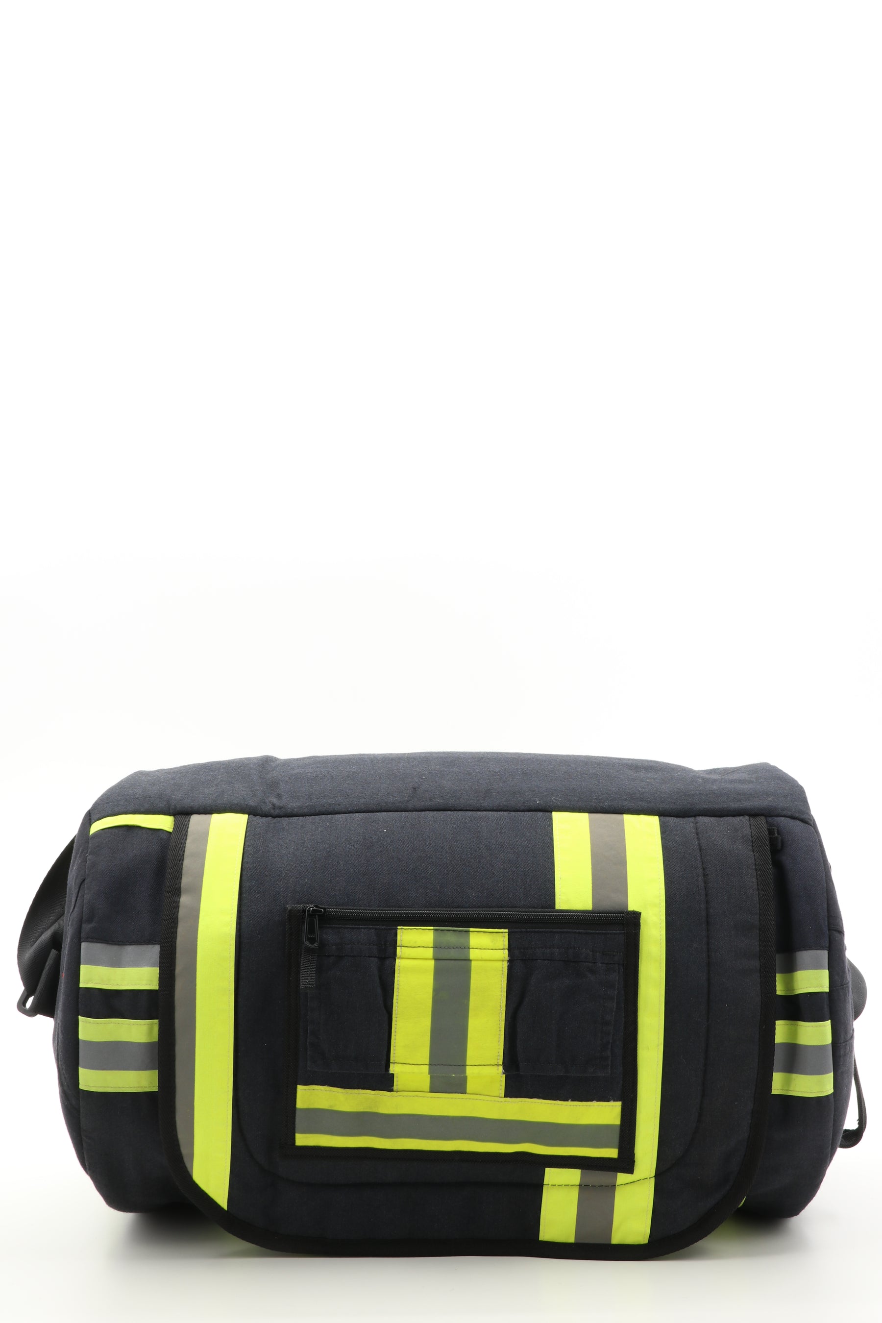 Duffel Bag schwarz gelb aus upgecycelter Feuerwehrkleidung 52x20x31cm