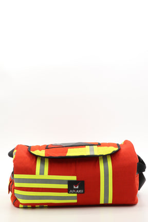 Duffel Bag rot aus upgecycelter Feuerwehrkleidung 52x20x31cm