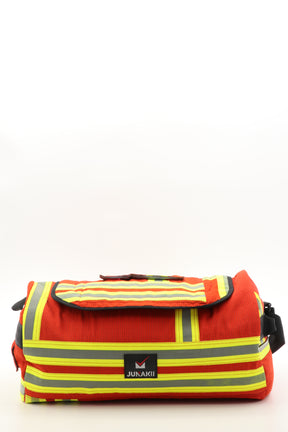 Duffel Bag rot aus upgecycelter Feuerwehrkleidung 52x20x31cm