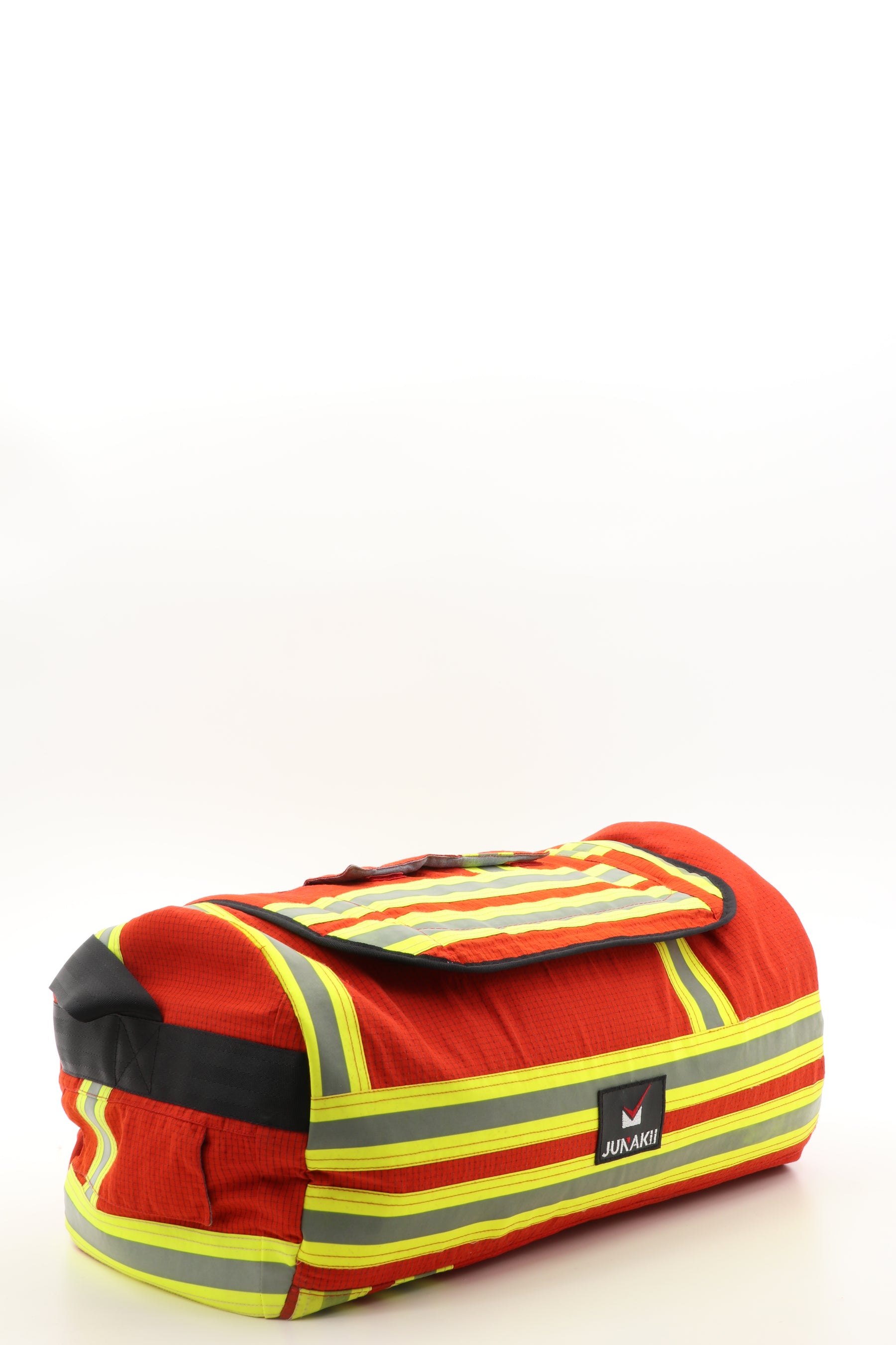Duffel Bag rot aus upgecycelter Feuerwehrkleidung 52x20x31cm