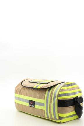 Duffel Bag beige aus upgecycelter Feuerwehrkleidung 52x20x31cm