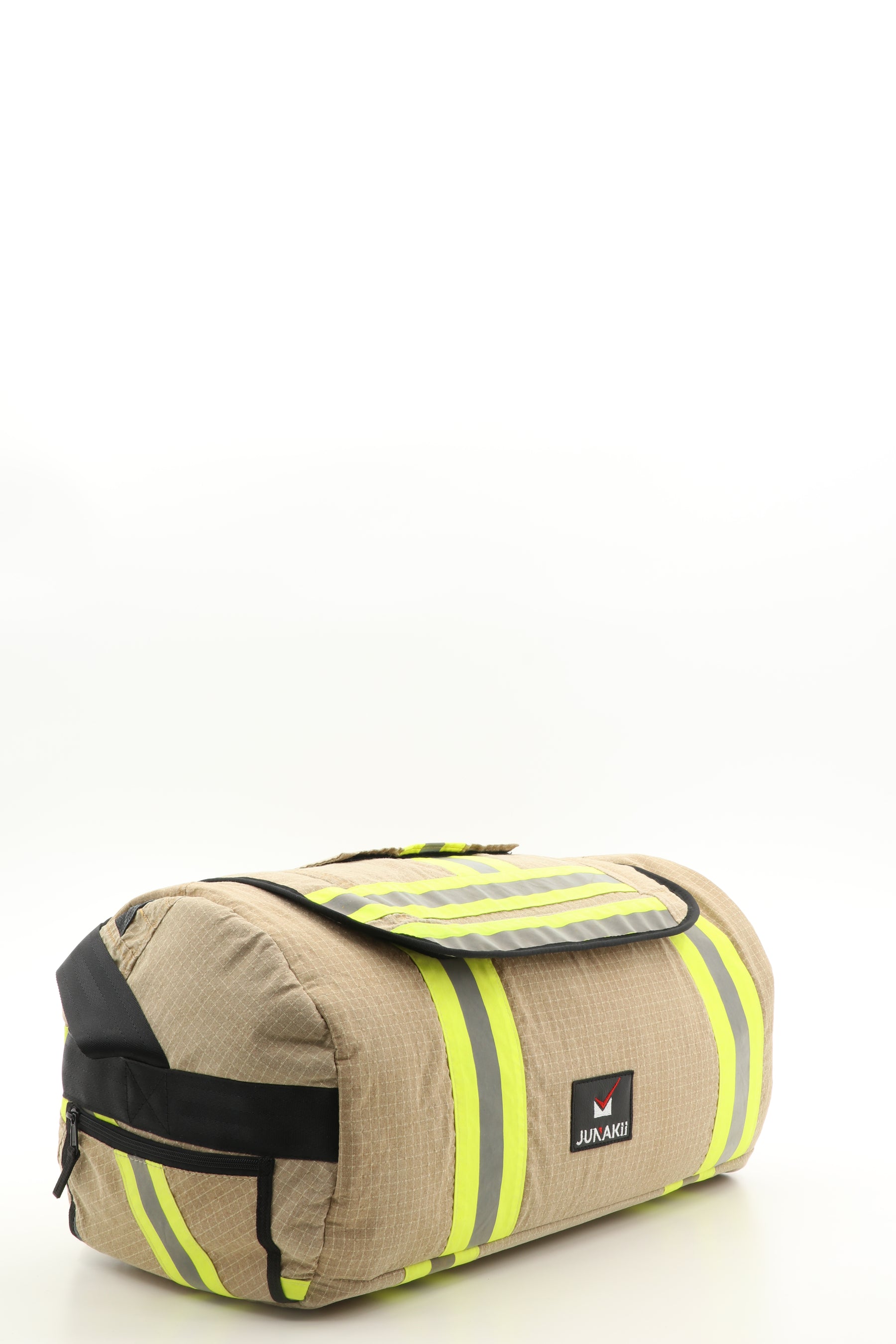 Duffel Bag beige aus upgecycelter Feuerwehrkleidung 52x20x31cm