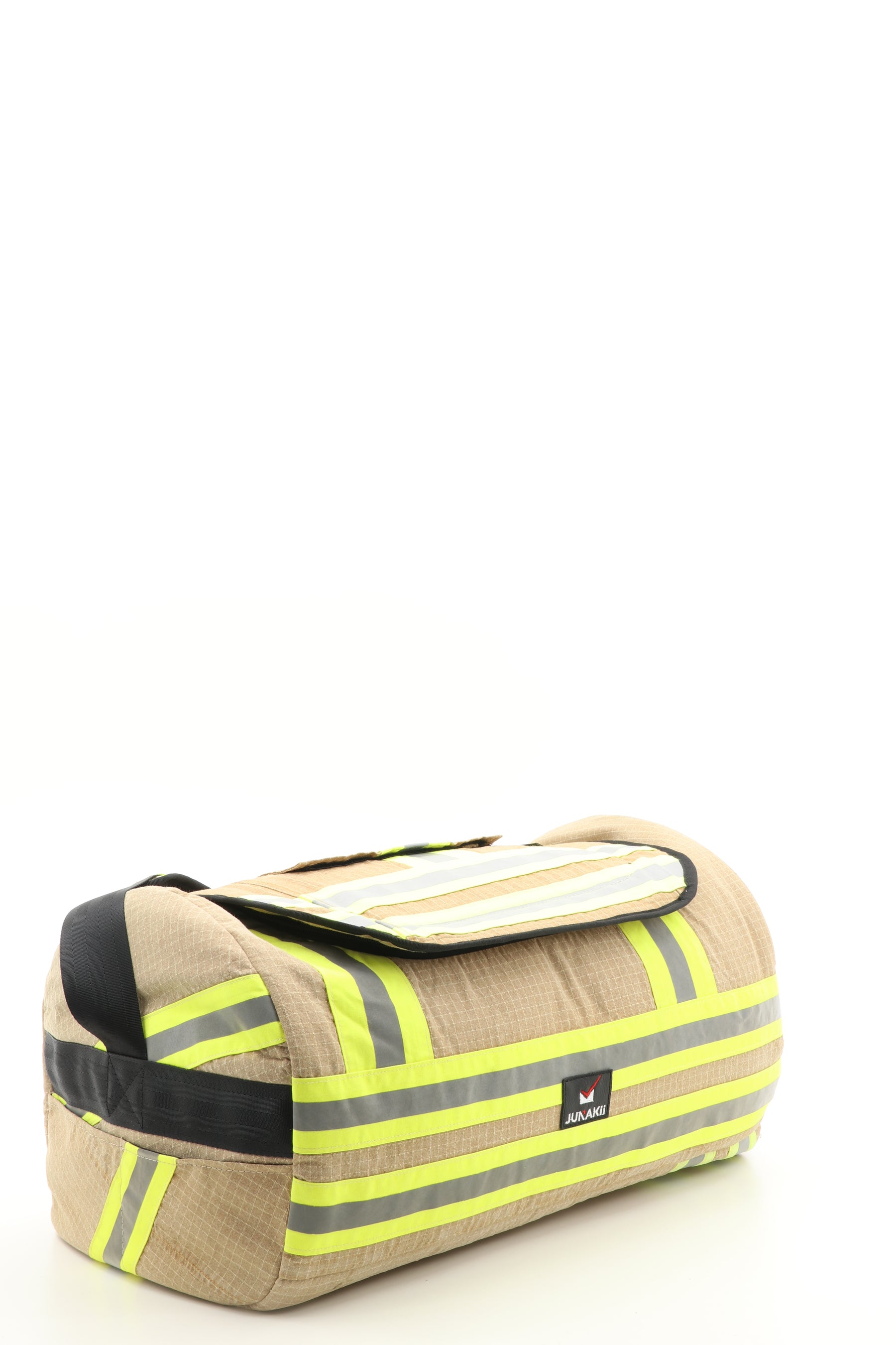 Duffel Bag beige aus upgecycelter Feuerwehrkleidung 52x20x31cm