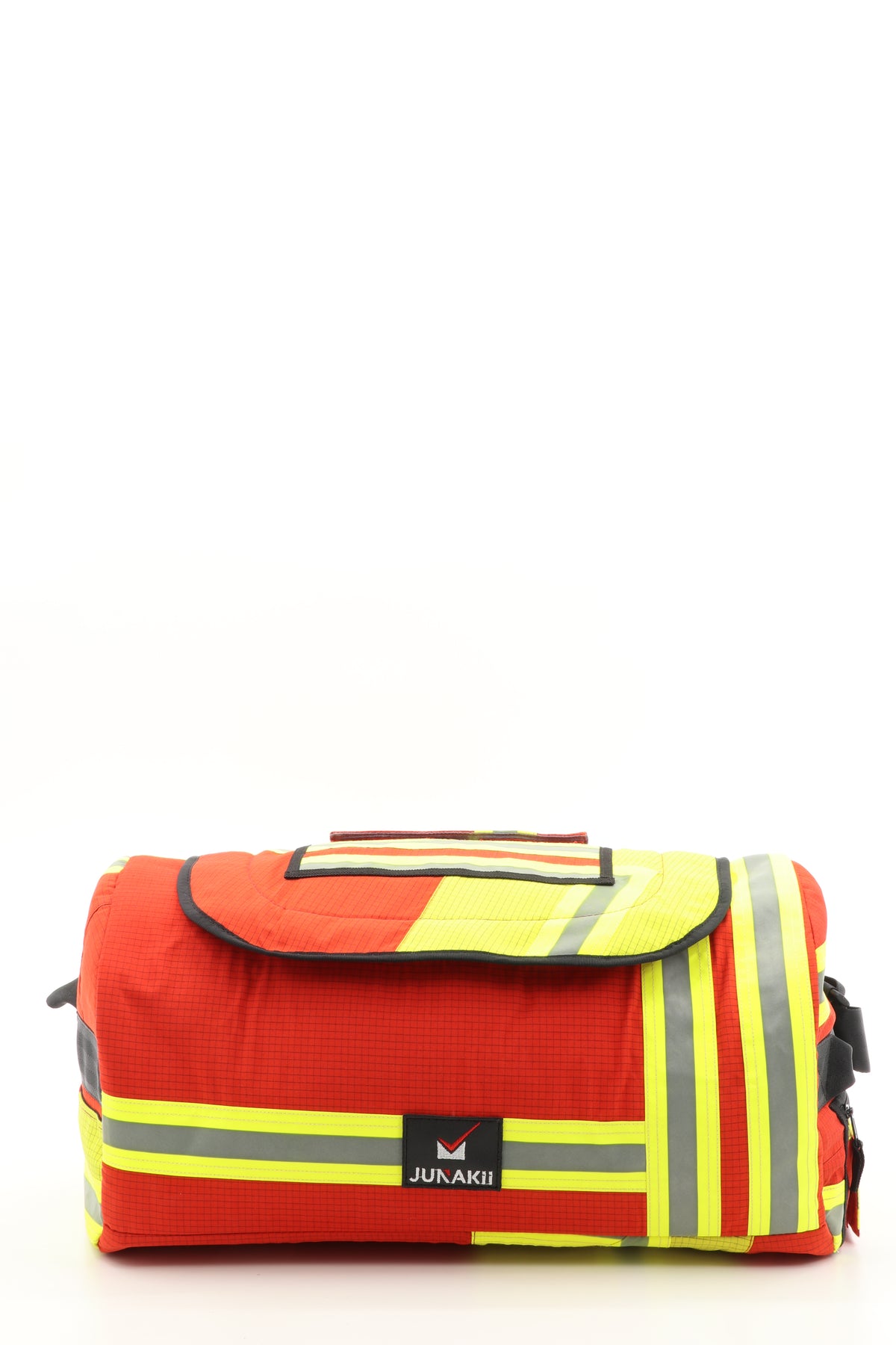 Duffel Bag rot aus upgecycelter Feuerwehrkleidung 52x20x31cm