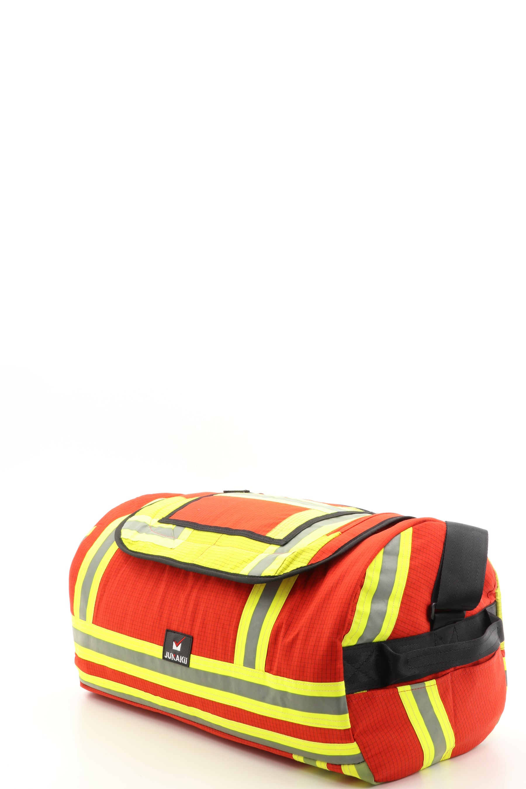 Duffel Bag rot aus upgecycelter Feuerwehrkleidung 52x20x31cm