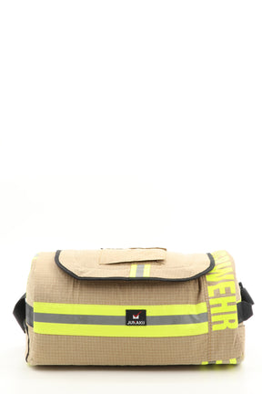 Duffel Bag beige aus upgecycelter Feuerwehrkleidung 52x20x31cm