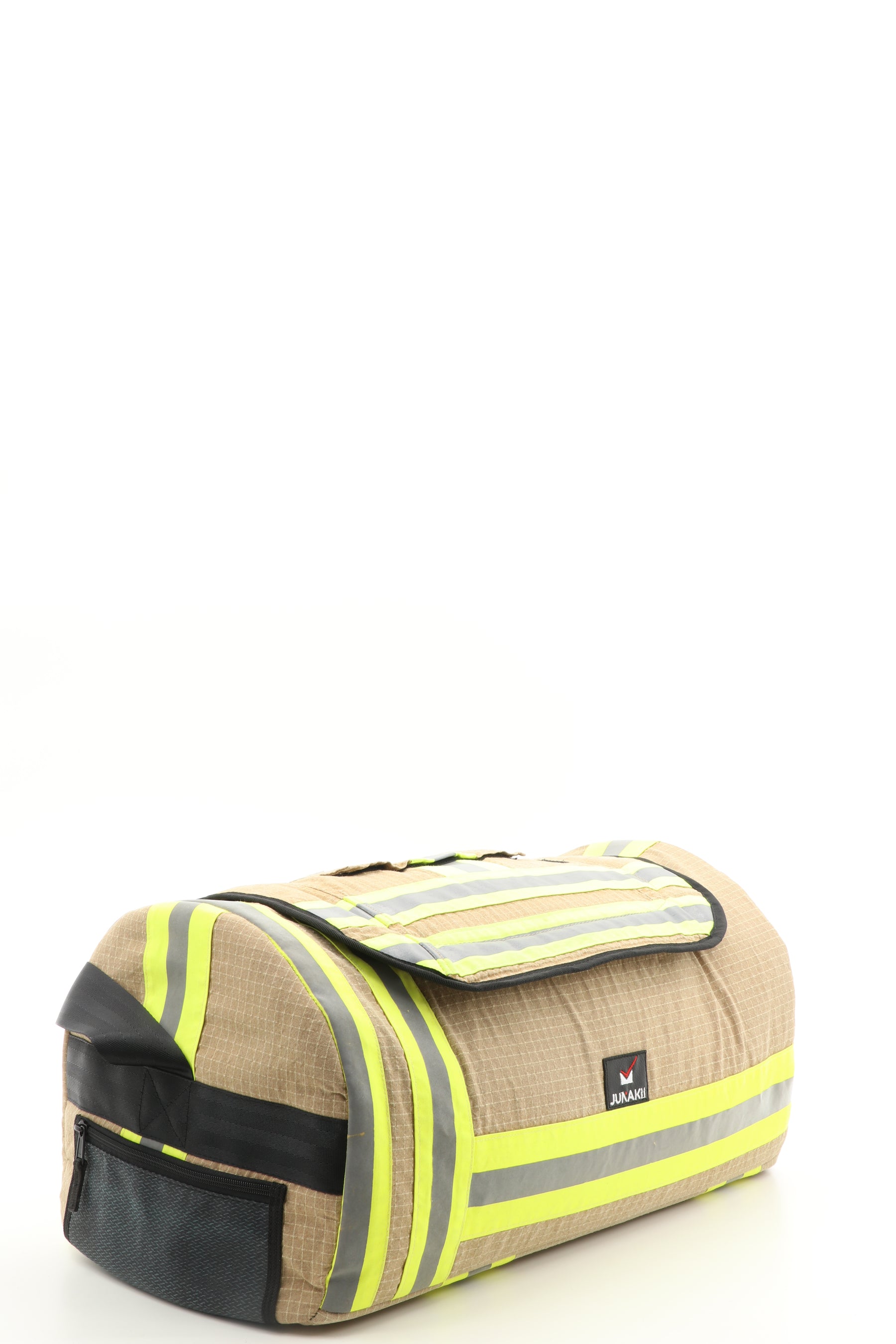 Duffel Bag beige aus upgecycelter Feuerwehrkleidung 52x20x31cm