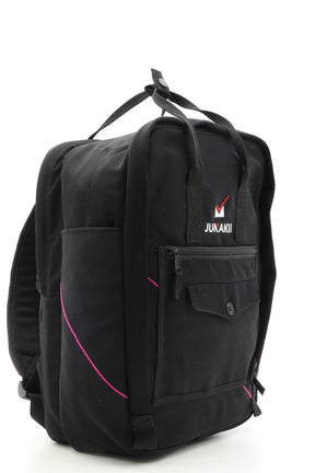 Laptop Rucksack schwarz aus upgecyceltem Feuerwehrausgehanzug 38x27x13cm