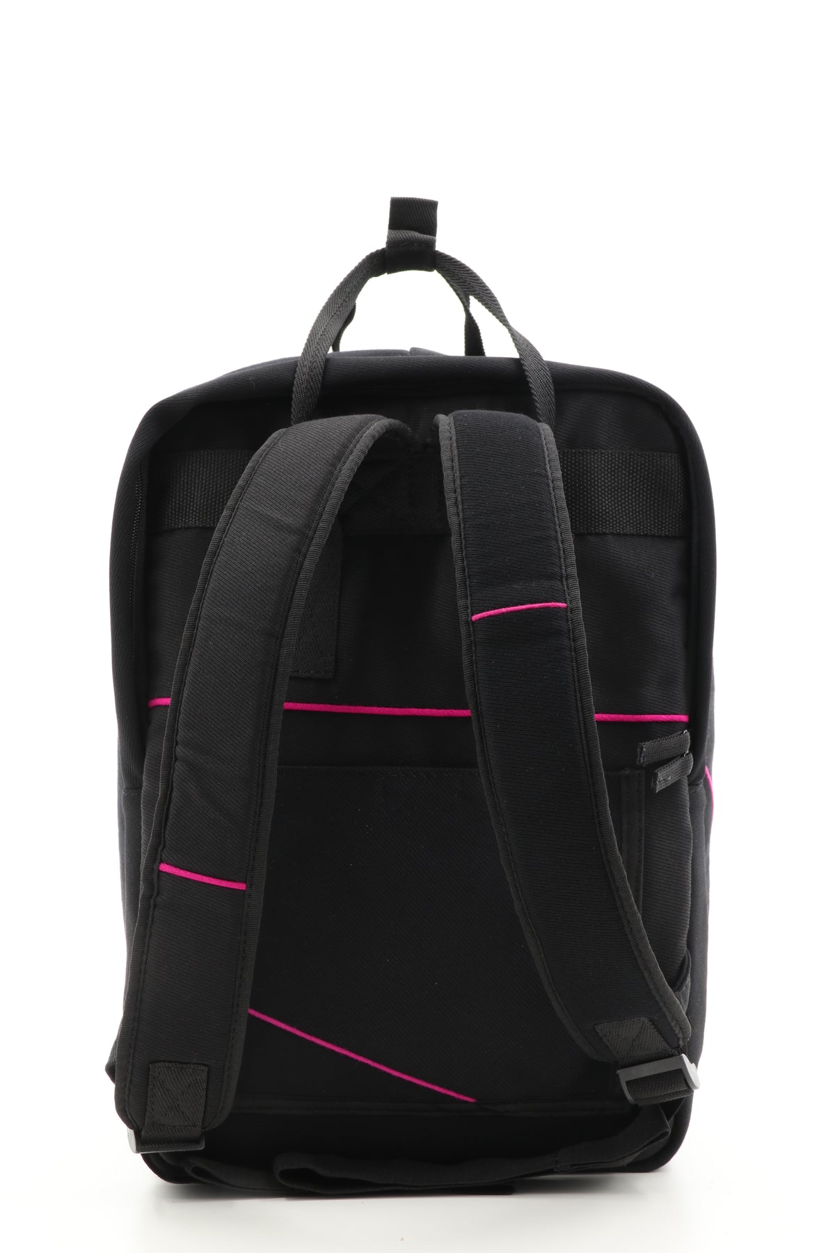 Laptop Rucksack schwarz aus upgecyceltem Feuerwehrausgehanzug 38x27x13cm