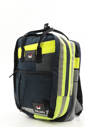 Laptop Rucksack schwarz gelb aus upgecycelter Feuerwehrkleidung 38x27x13cm