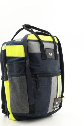 Laptop Rucksack schwarz gelb aus upgecycelter Feuerwehrkleidung 38x27x13cm