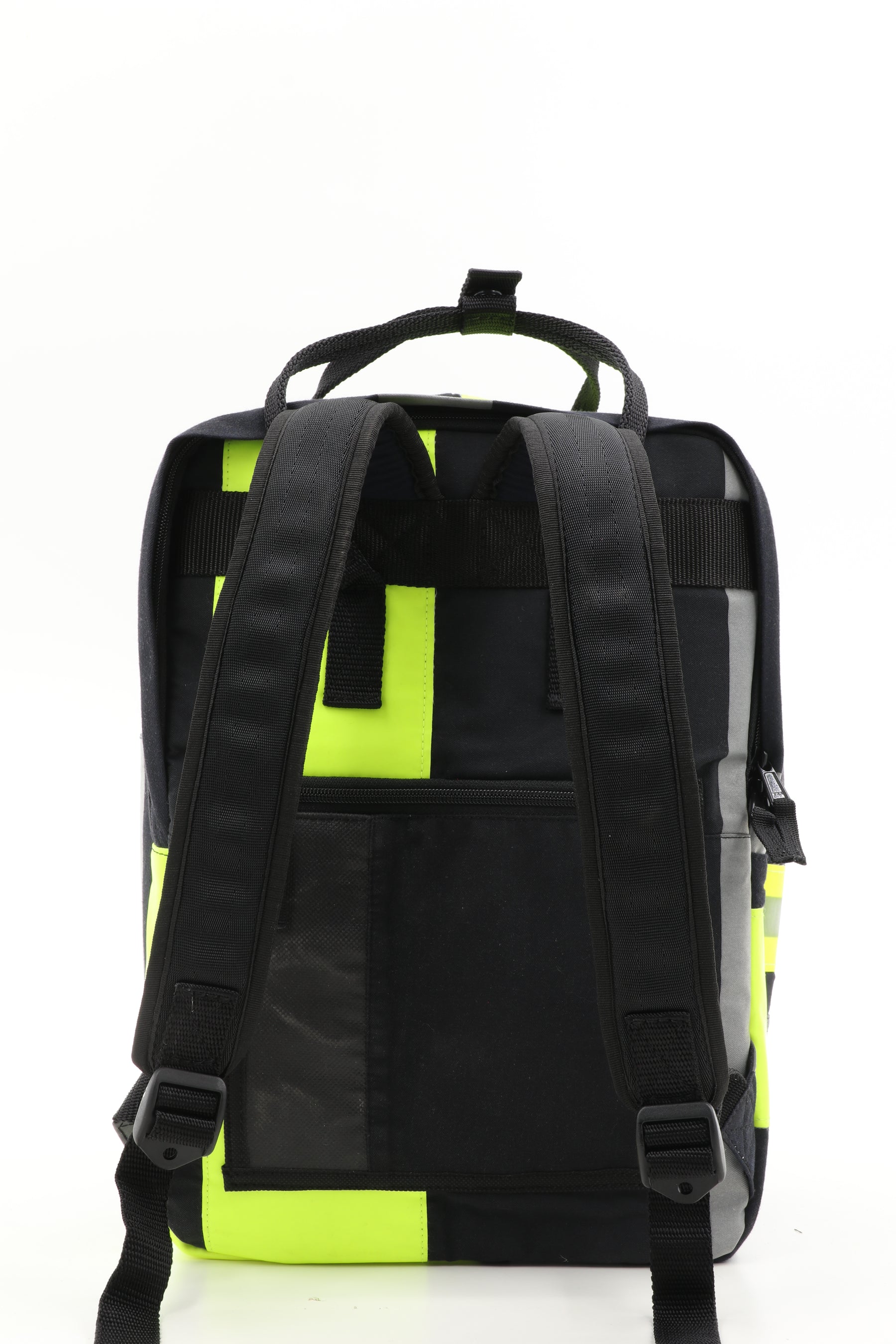 Laptop Rucksack schwarz gelb aus upgecycelter Feuerwehrkleidung 38x27x13cm