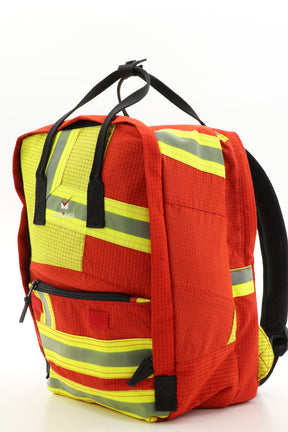 Laptop Rucksack rot gelb aus upgecycelter Feuerwehrkleidung 38x27x13cm