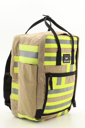Laptop Rucksack beige aus upgecycelter Feuerwehrkleidung 38x27x13cm