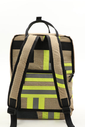Laptop Rucksack beige aus upgecycelter Feuerwehrkleidung 38x27x13cm