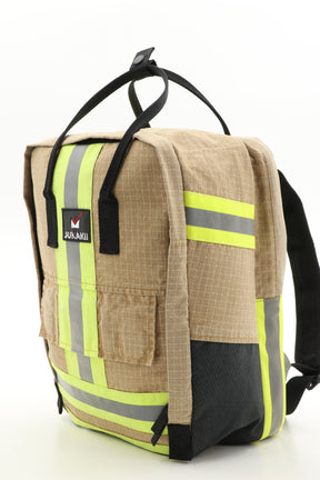 Laptop Rucksack beige aus upgecycelter Feuerwehrkleidung 38x27x13cm