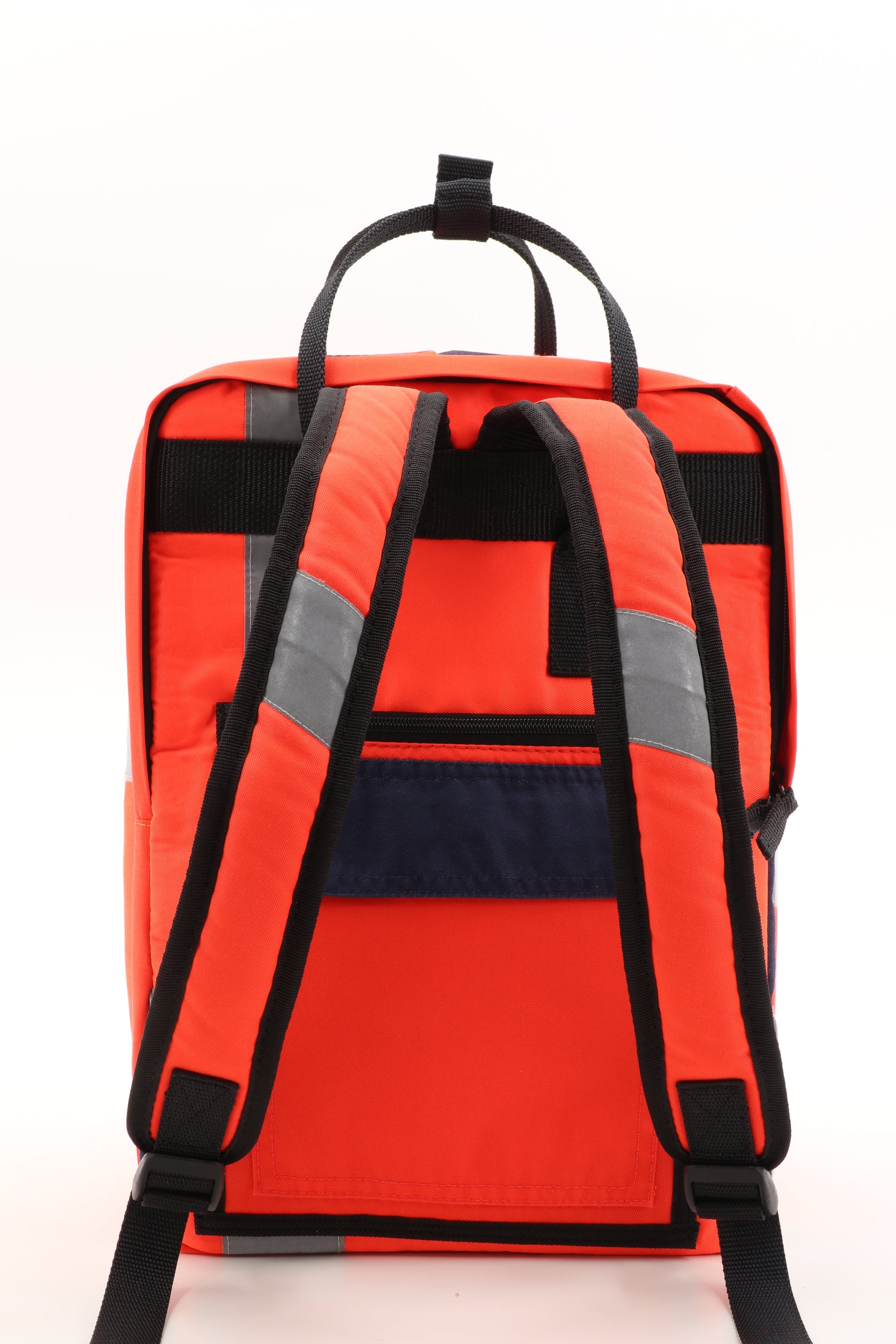 Laptop Rucksack pink aus upgecycelter Rettungsdienstkleidung 38x27x13cm