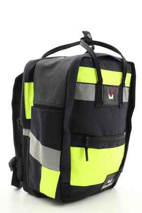 Laptop Rucksack schwarz gelb aus upgecycelter Feuerwehrkleidung 38x27x13cm