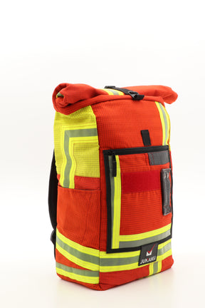 Rolltop Rucksack rot aus upgecycelter Feuerwehrkleidung 63x27x17cm