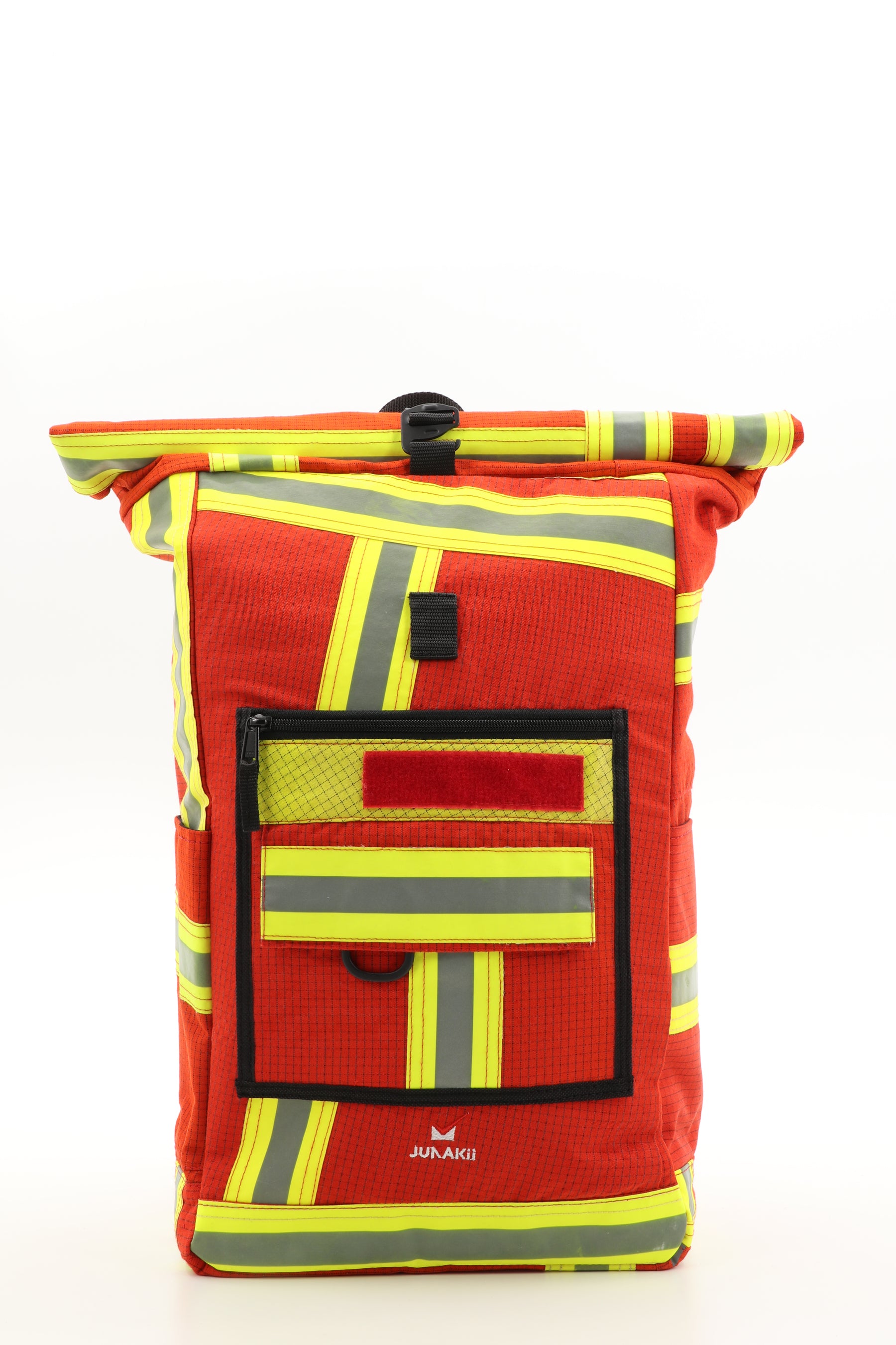 Rolltop Rucksack rot aus upgecycelter Feuerwehrkleidung 63x27x17cm